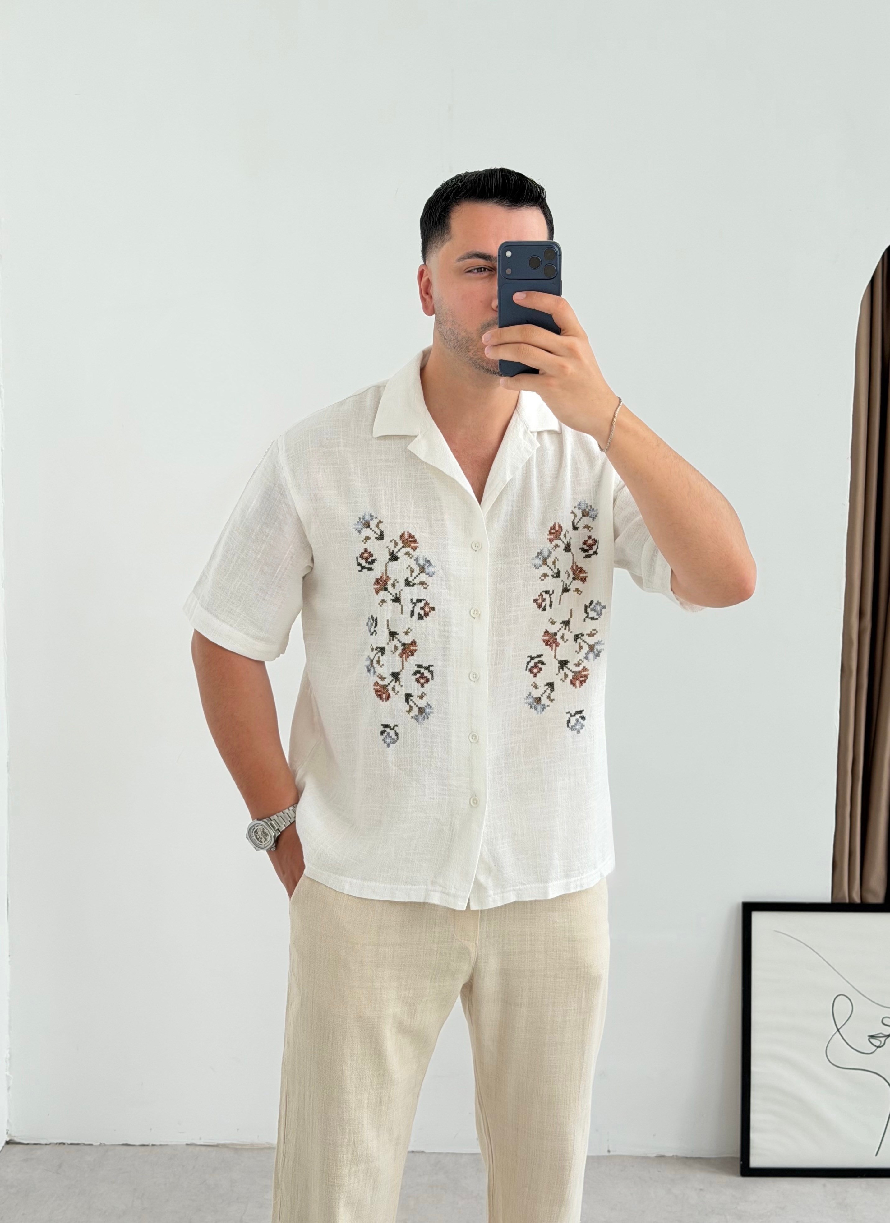 Nakış Detaylı Kısa Kol Keten Beyaz Gömlek 