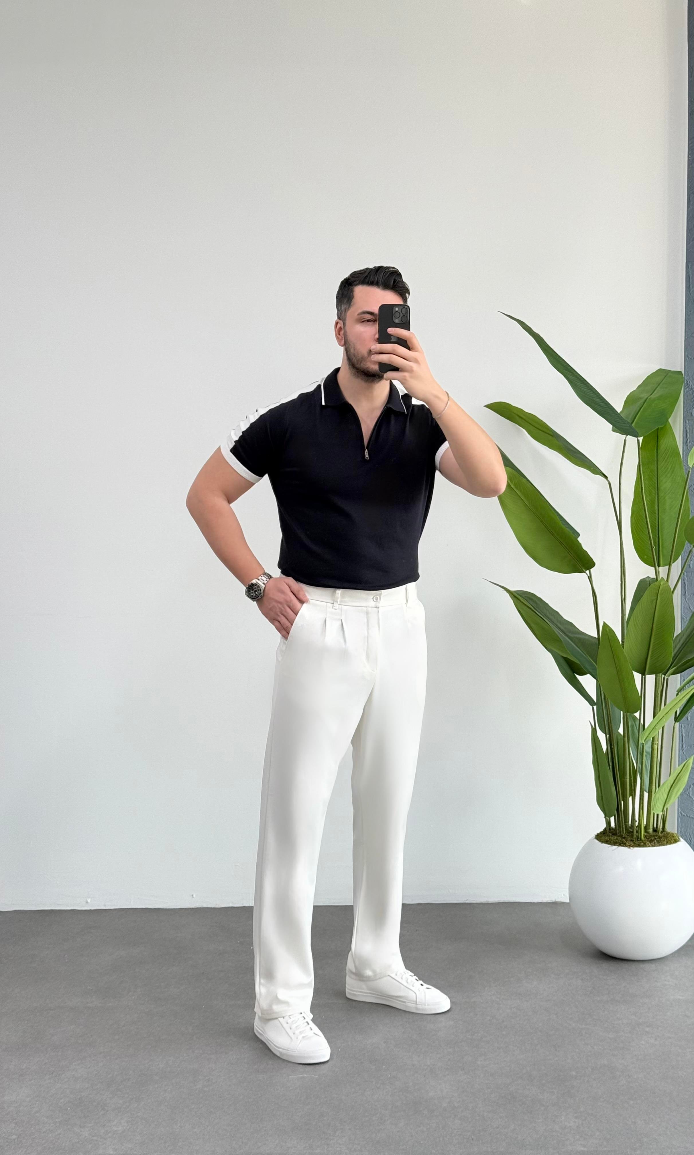 Omuz Detay Fermuarlı Siyah Örme Tişört 
