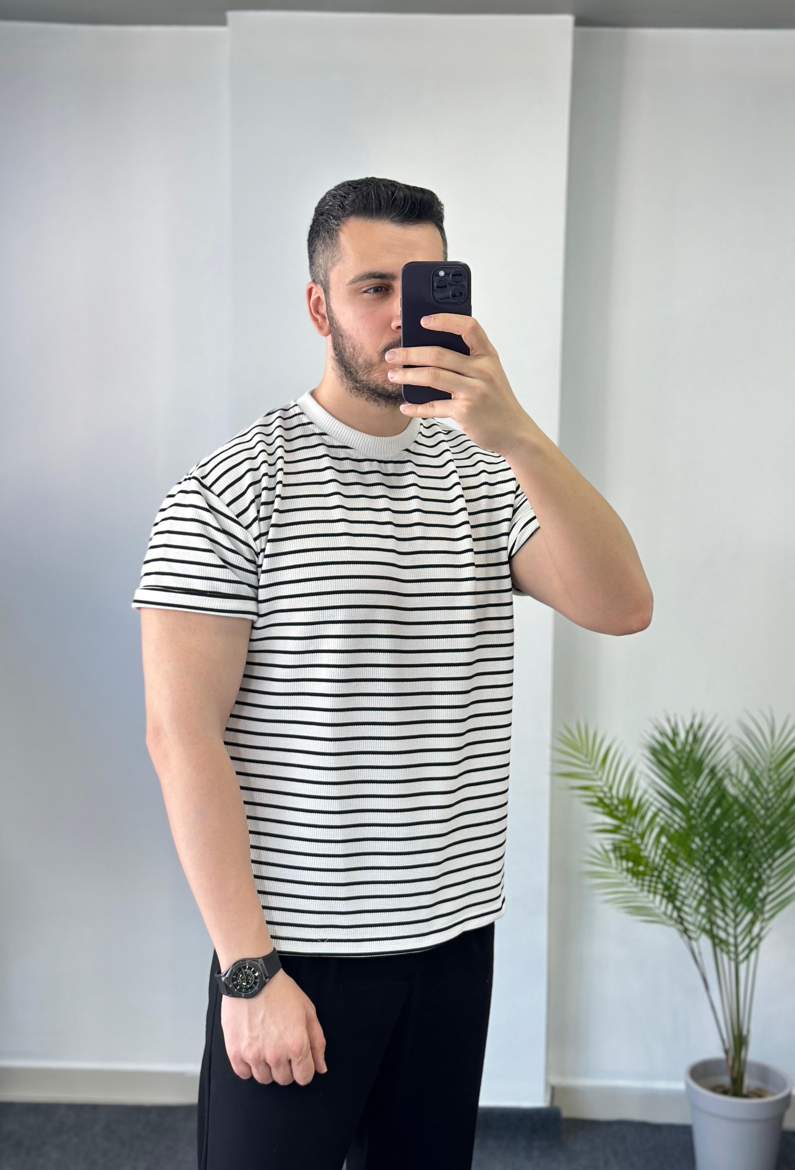 Örme Beyaz Çizgili Tişört 