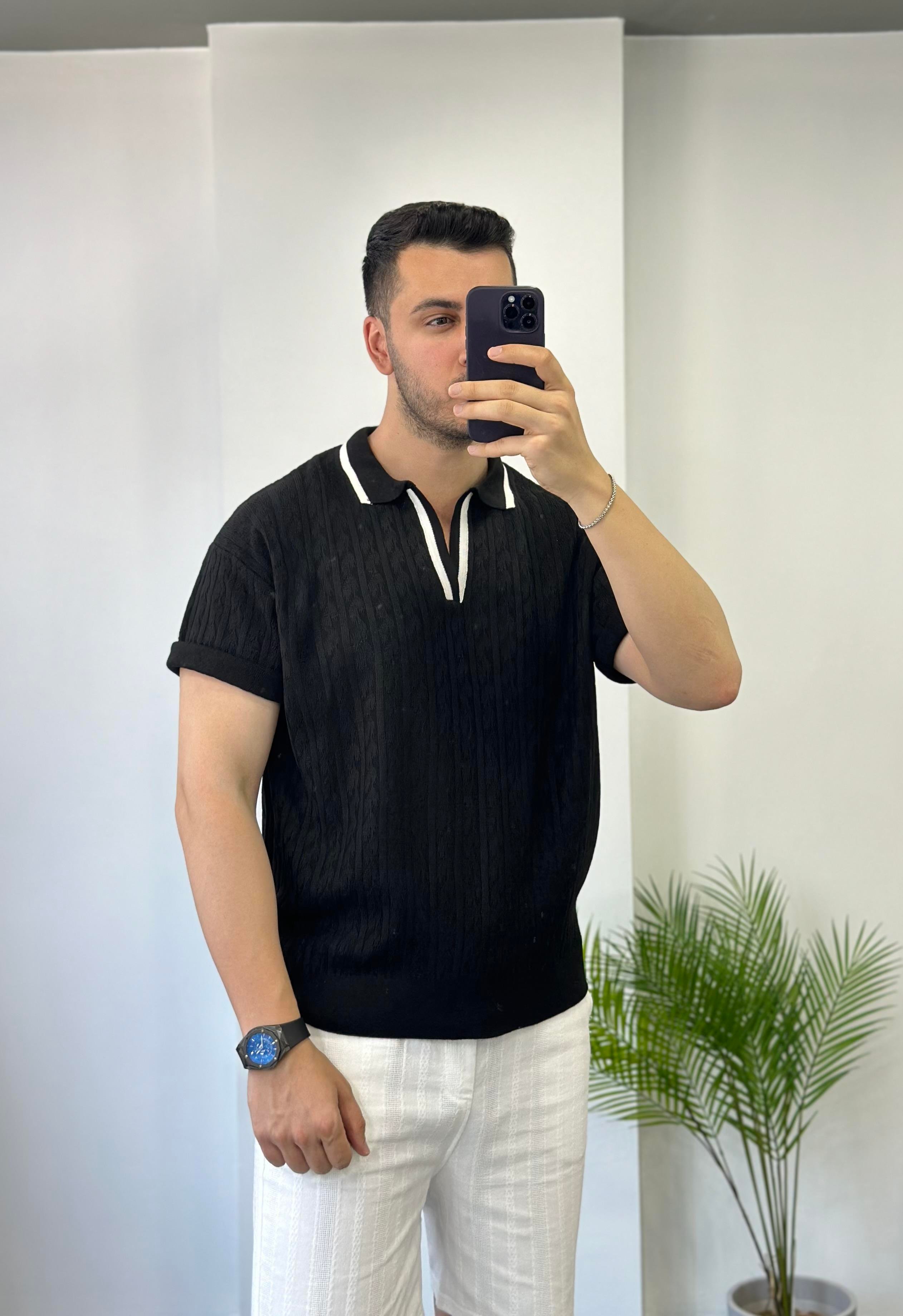 Örme Siyah Beyaz Yaka Detay Tişört 