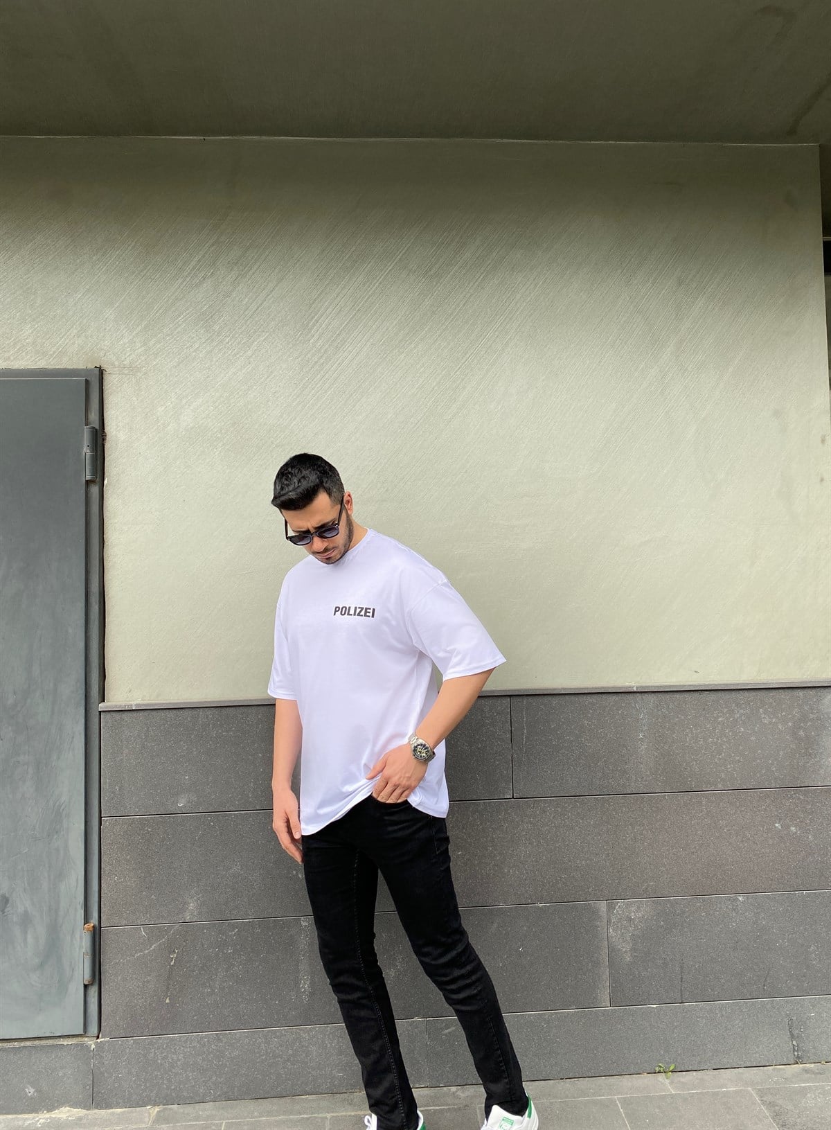 Polızeı Beyaz Oversize Tshirt 