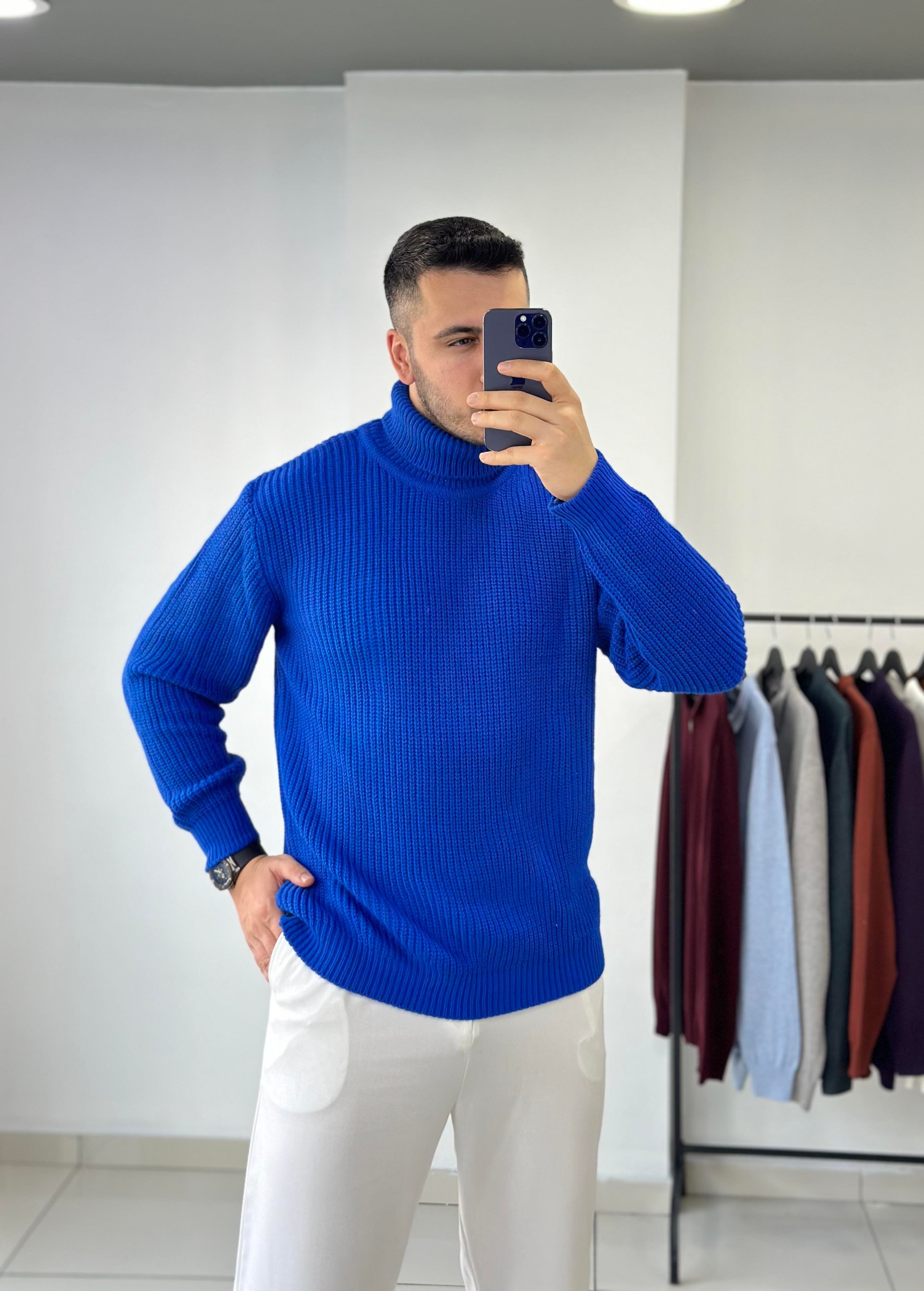 Saks Boğazlı Oversize Triko Kazak