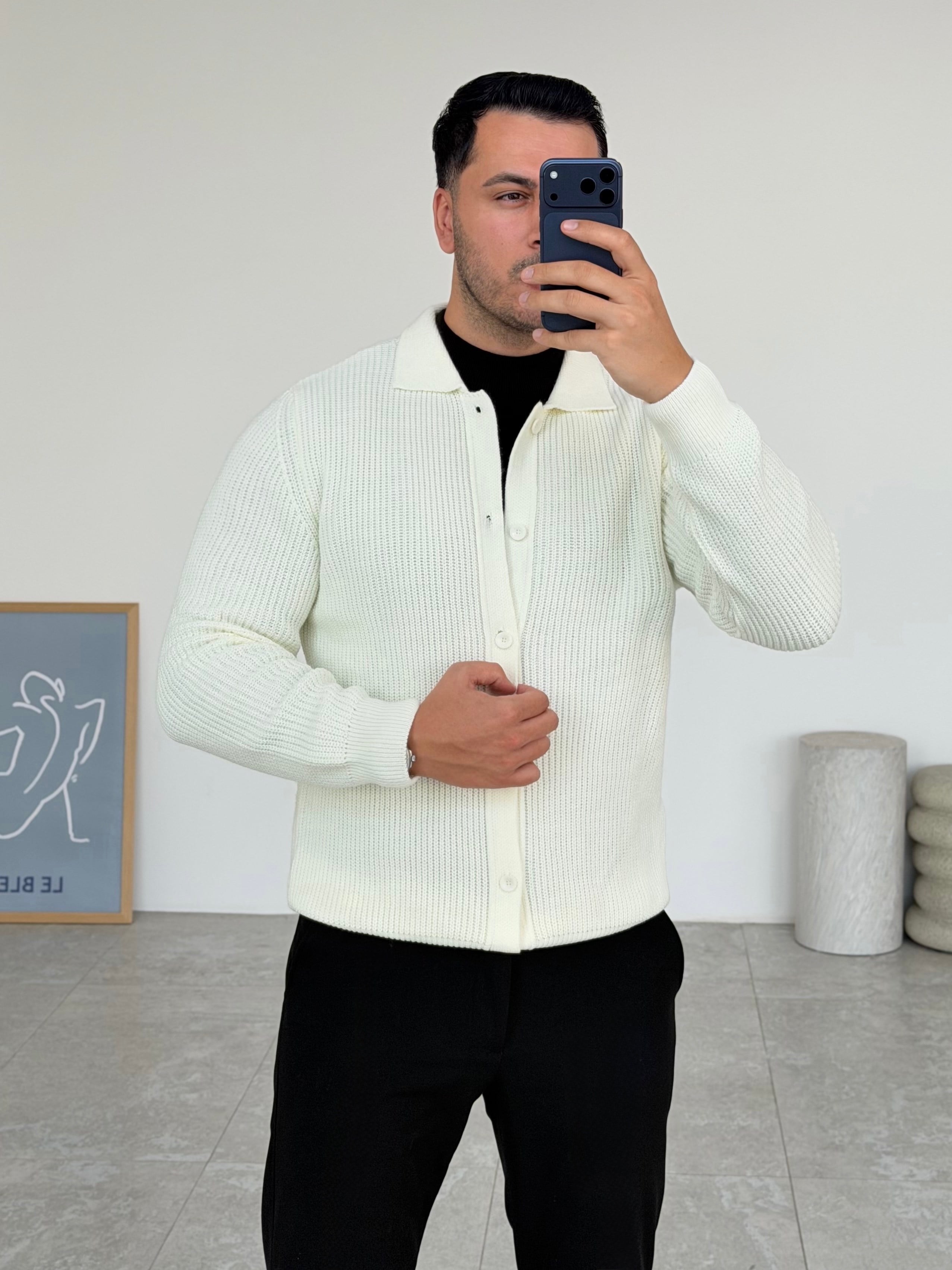 Seul Beyaz Düğmeli Hırka