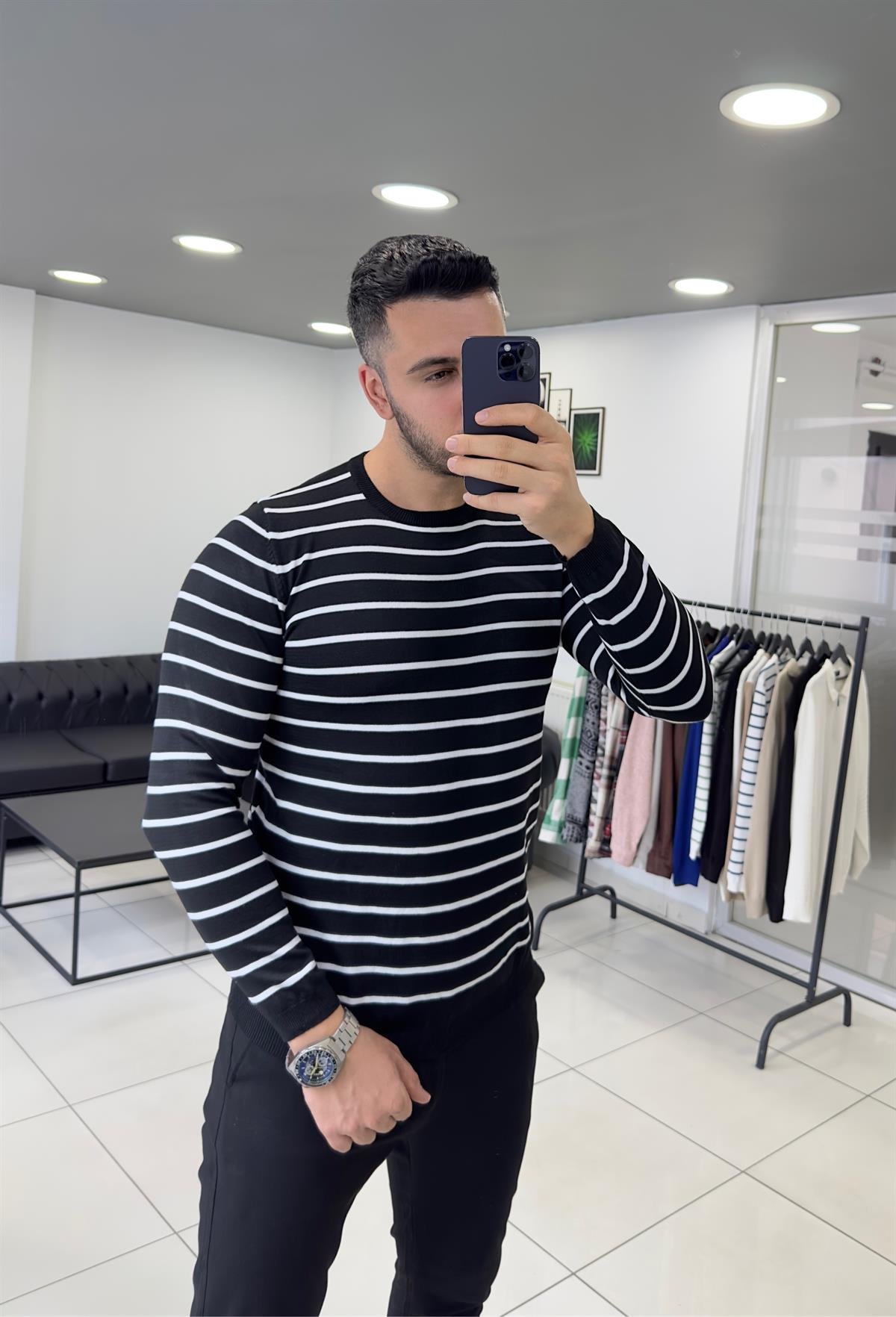 Siyah Çizgili Triko Örme Kazak