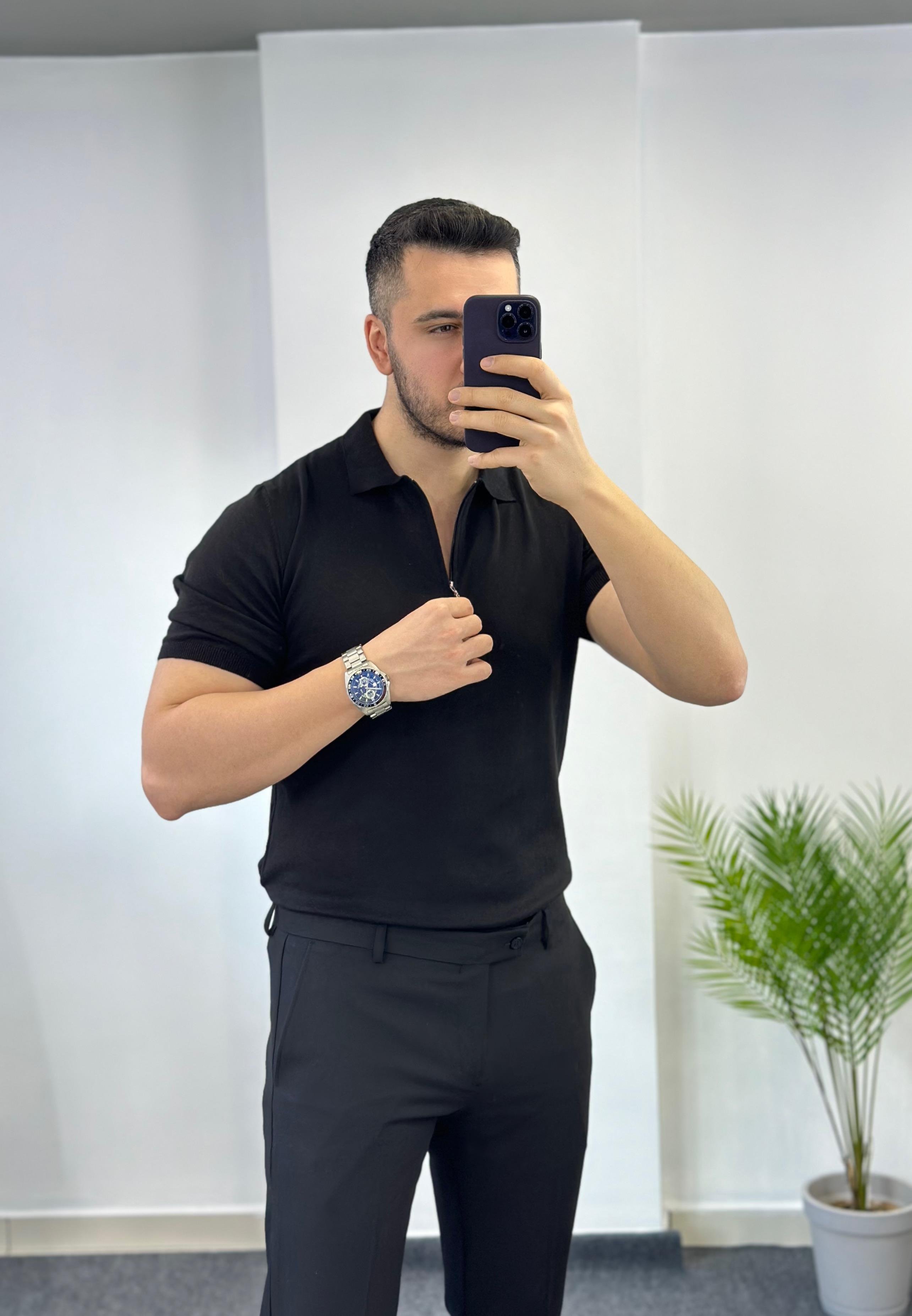 Siyah Fermuarlı Triko Tişört