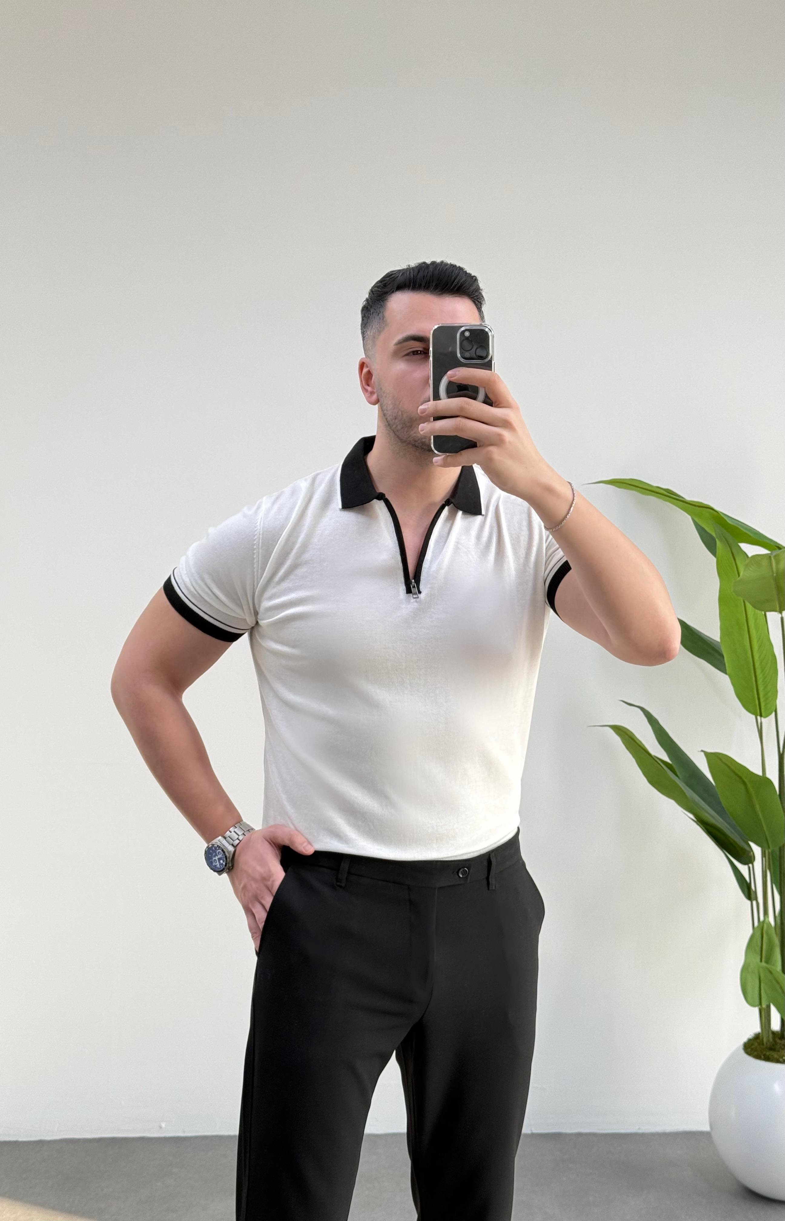 Siyah Yaka Beyaz Fermuarlı Örme Tişört 