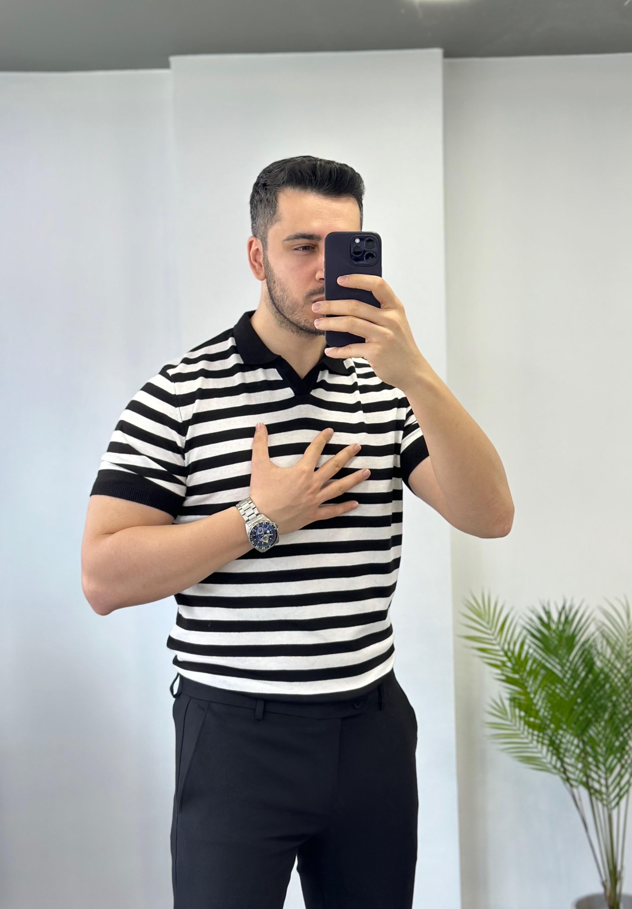 Siyah Yatay Çizgi Triko Tişört 