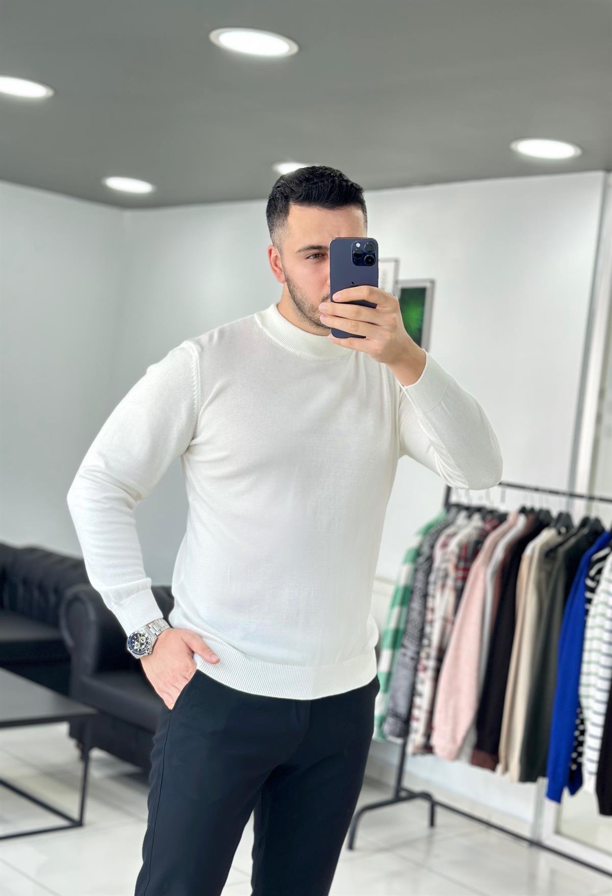 Yarım Balıkçı Beyaz Triko Kazak