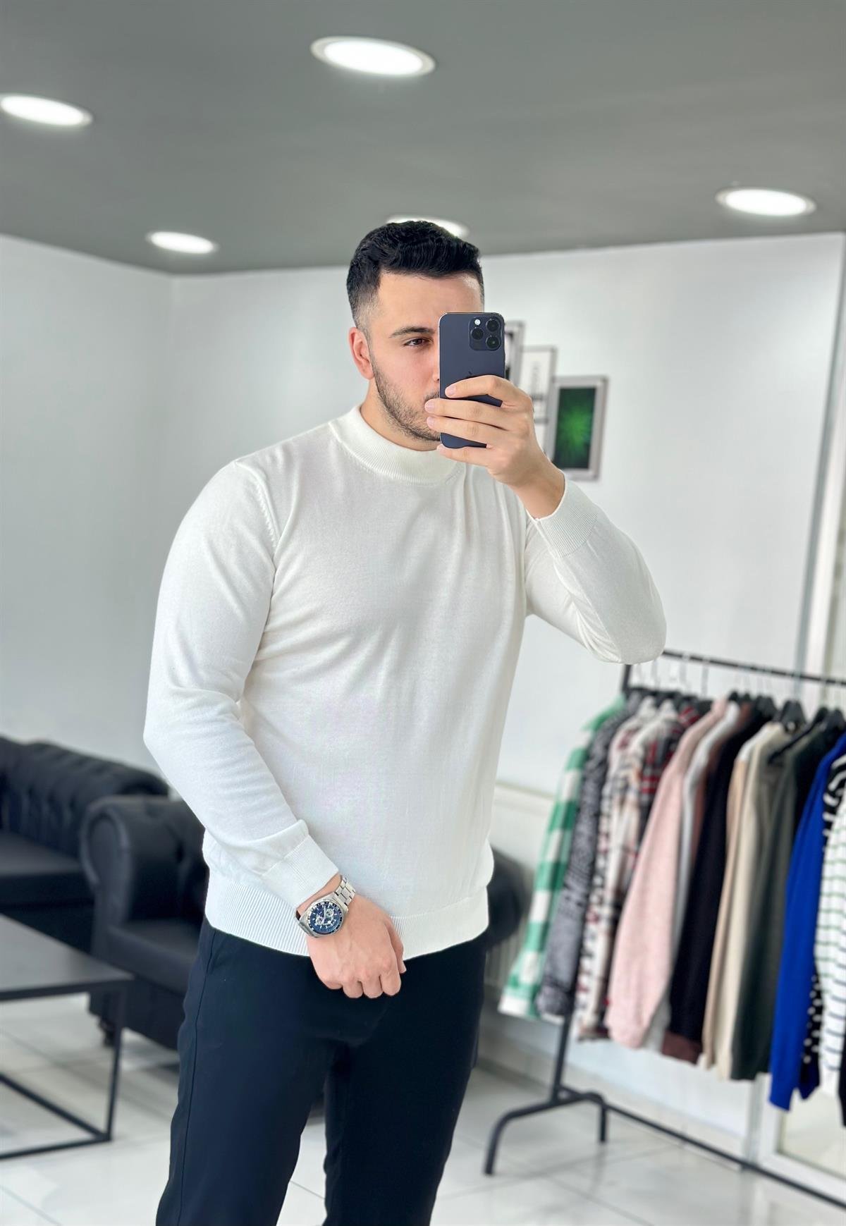 Yarım Balıkçı Beyaz Triko Kazak