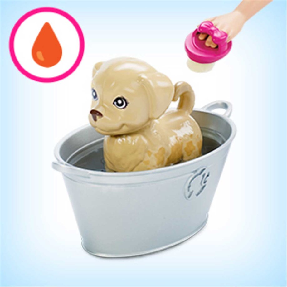 Barbie ve Hayvanları Banyo Eğlencesinde