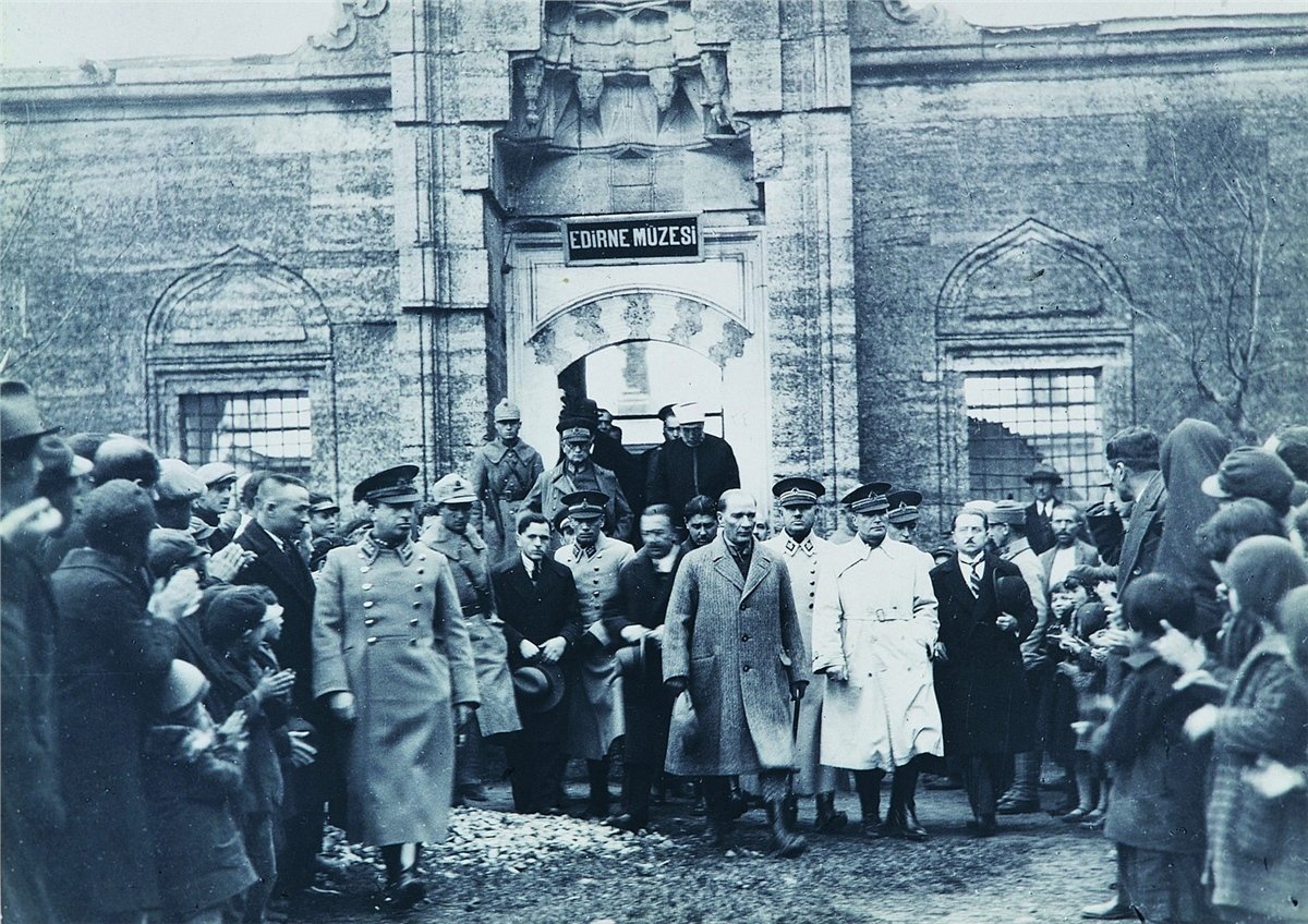 Atatürk Duvar KağıtlarıAtatürk Duvar Kağıdı