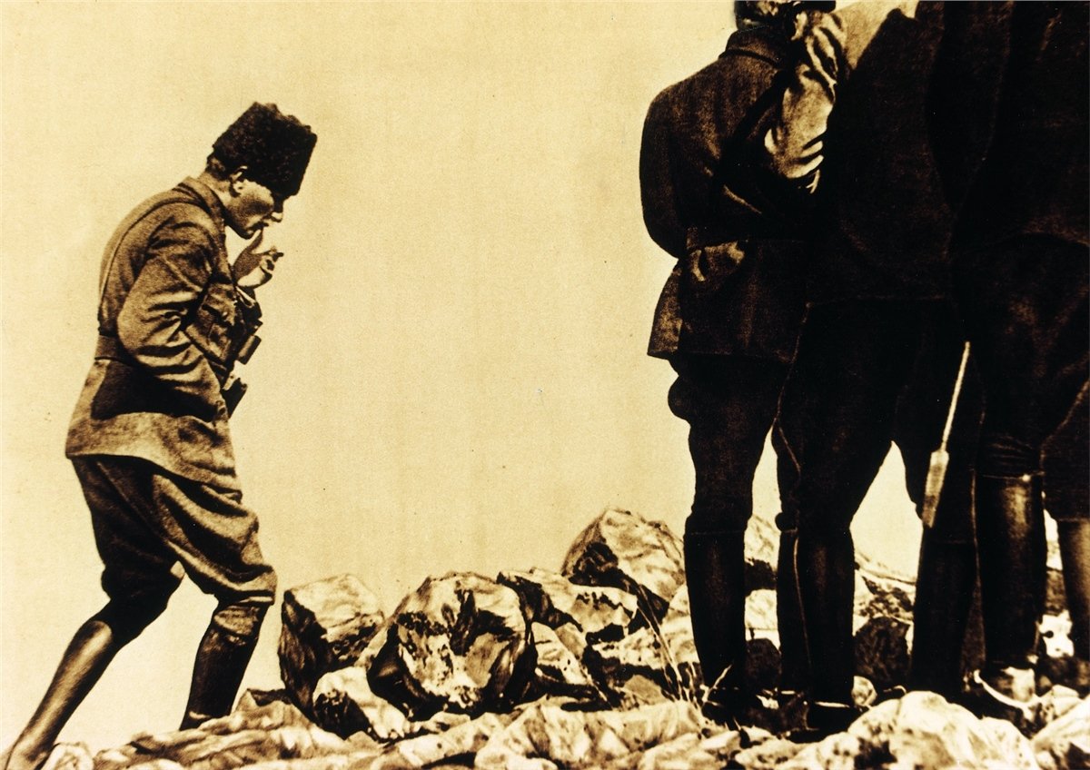 Atatürk Duvar KağıtlarıAtatürk Duvar Kağıdı