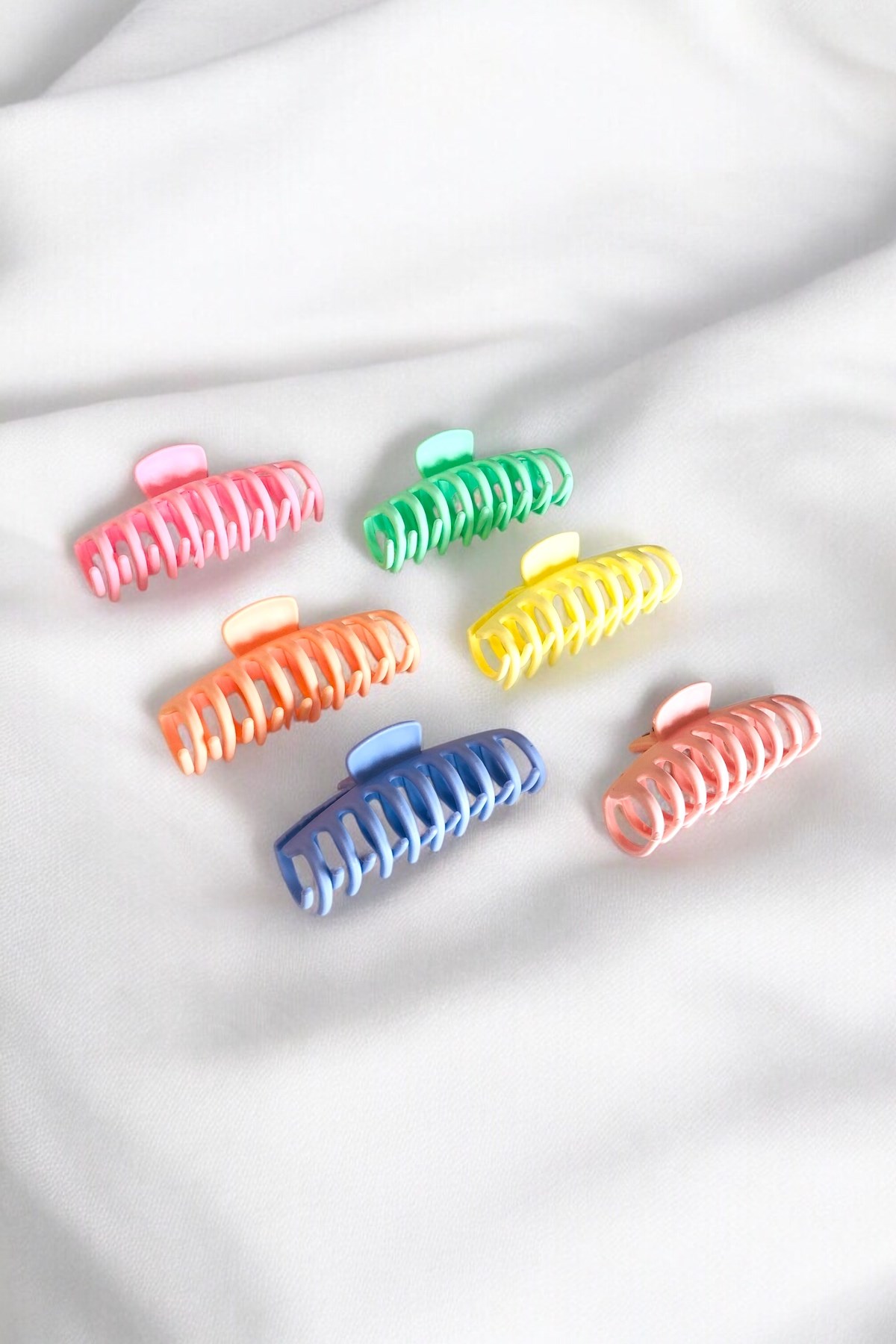 11 cm Büyük Boy Tırpan Model Renkli Kadın Saç Tokası | 6’lı Set – Güçlü Tutuculuk – Mat Yüzey