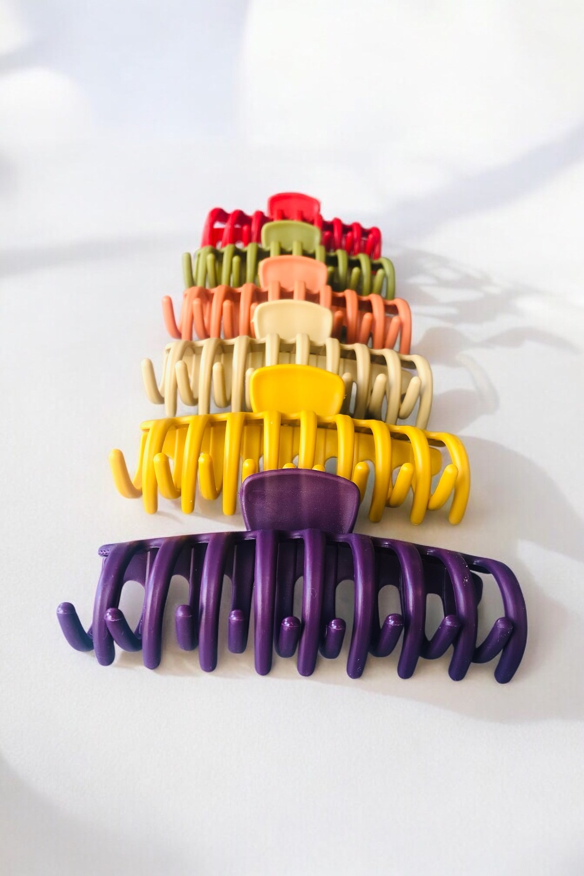 11 cm Büyük Boy Tırpan Model Renkli Kadın Saç Tokası | 6’lı Set – Güçlü Tutuculuk – Mat Yüzey