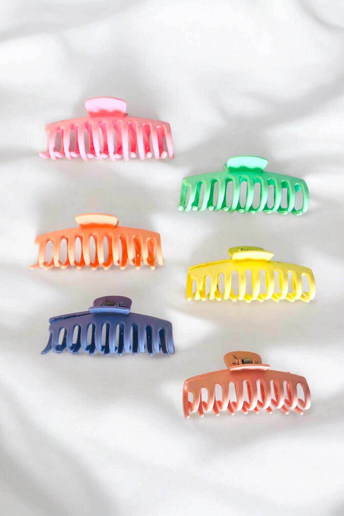 11 cm Büyük Boy Tırpan Model Renkli Kadın Saç Tokası | 6’lı Set – Güçlü Tutuculuk – Mat Yüzey