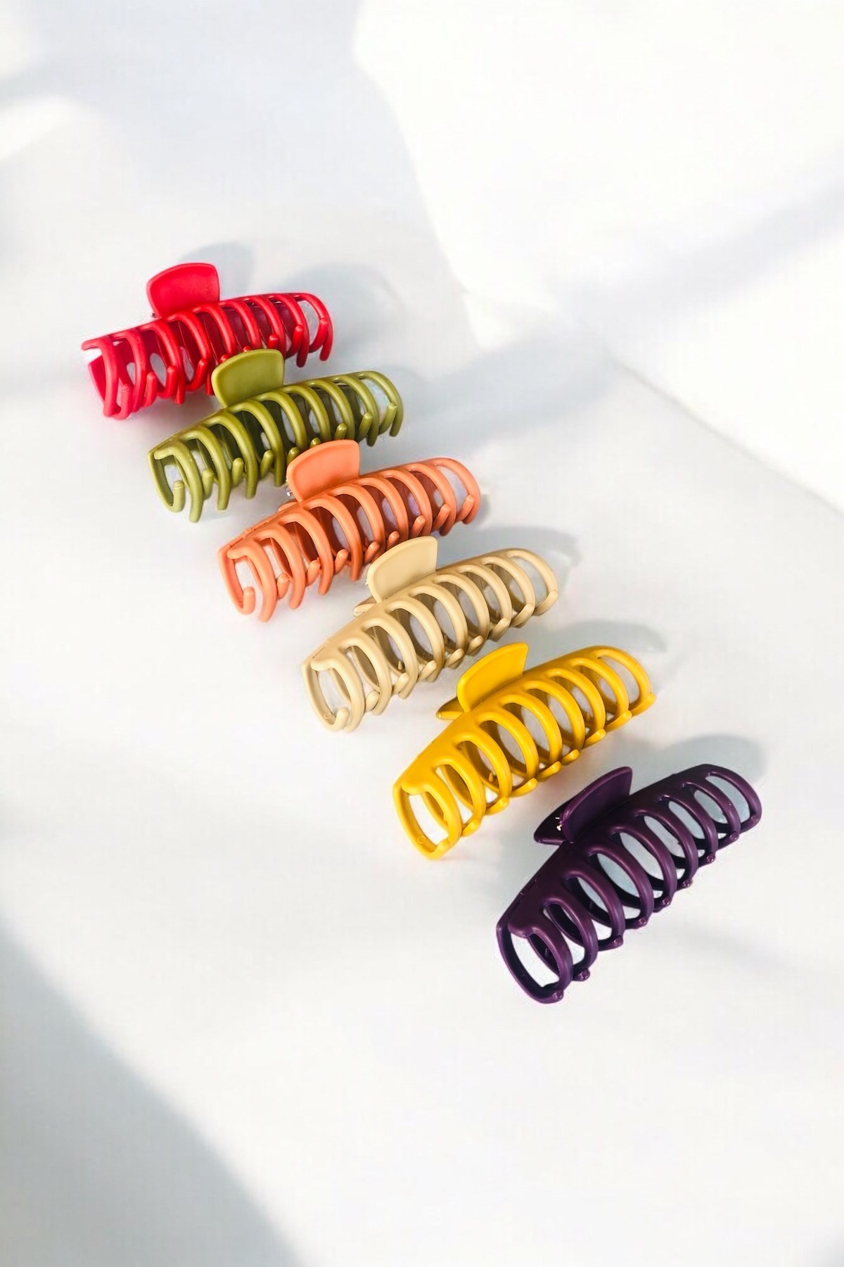 11 cm Büyük Boy Tırpan Model Renkli Kadın Saç Tokası | 6’lı Set – Güçlü Tutuculuk – Mat Yüzey