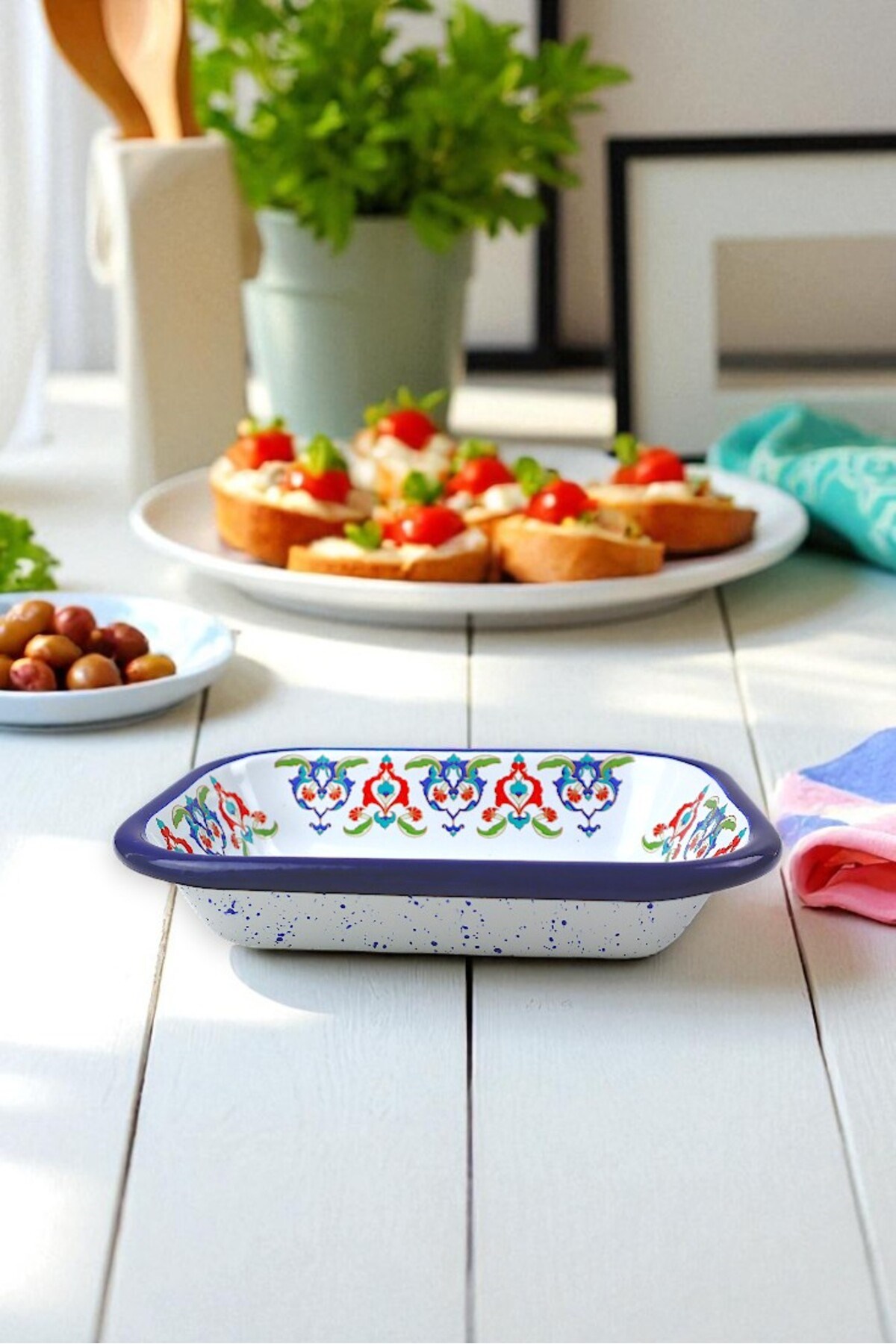 13 No Emaye Dörtgen Tabak Meze Kahvaltılık Kamp Piknik