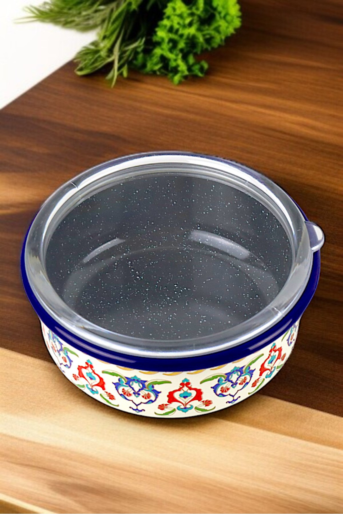 18 No Emaye Saklama Kabı