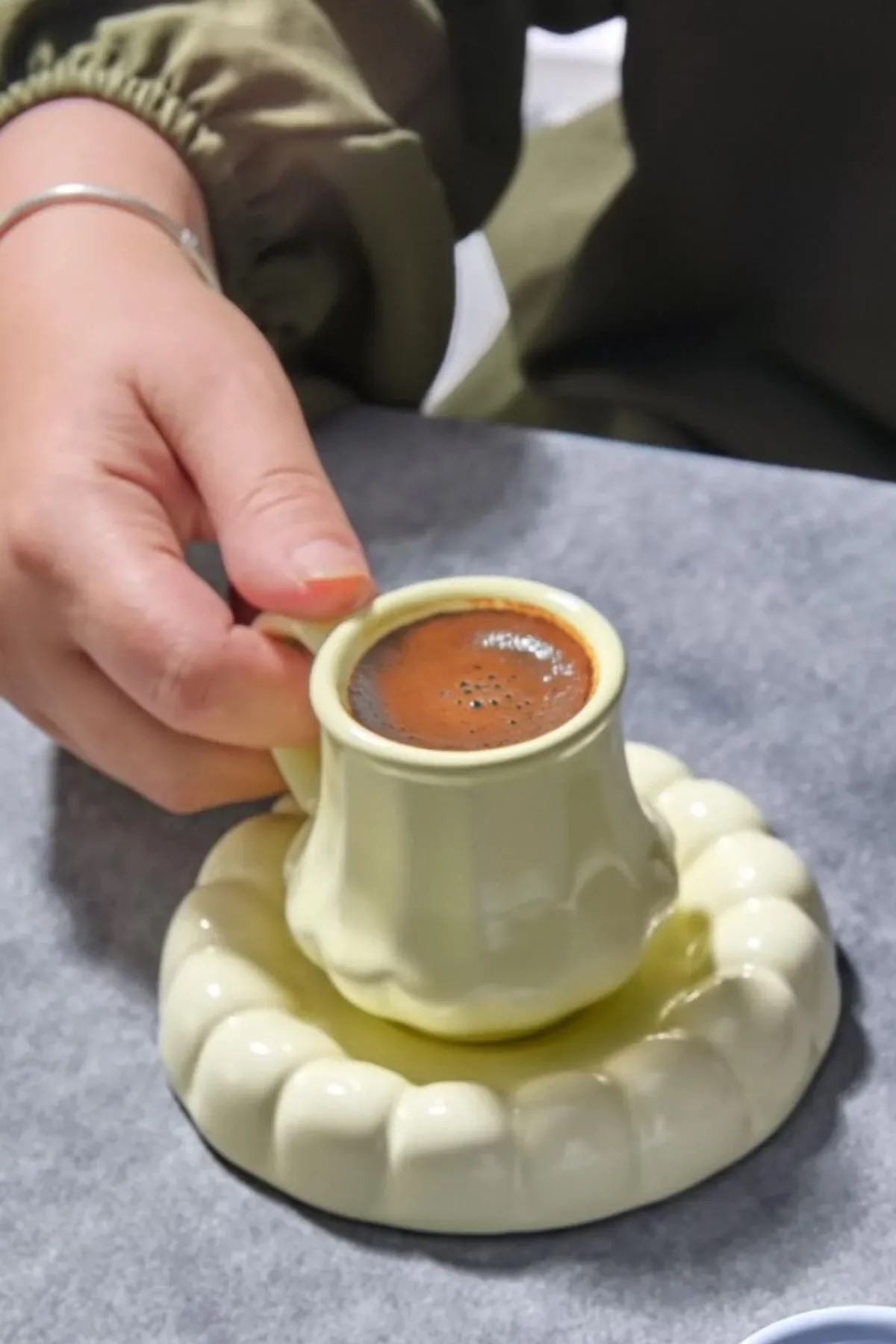 2 Kişilik Kahve Fincanı Takımı – Modern Lüks Hediyelik Set