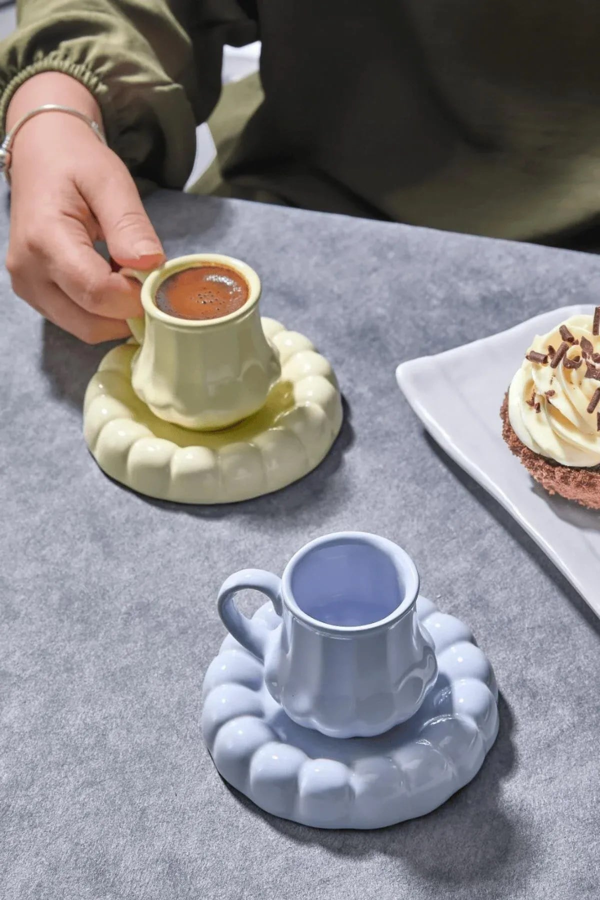 2 Kişilik Kahve Fincanı Takımı – Modern Lüks Hediyelik Set