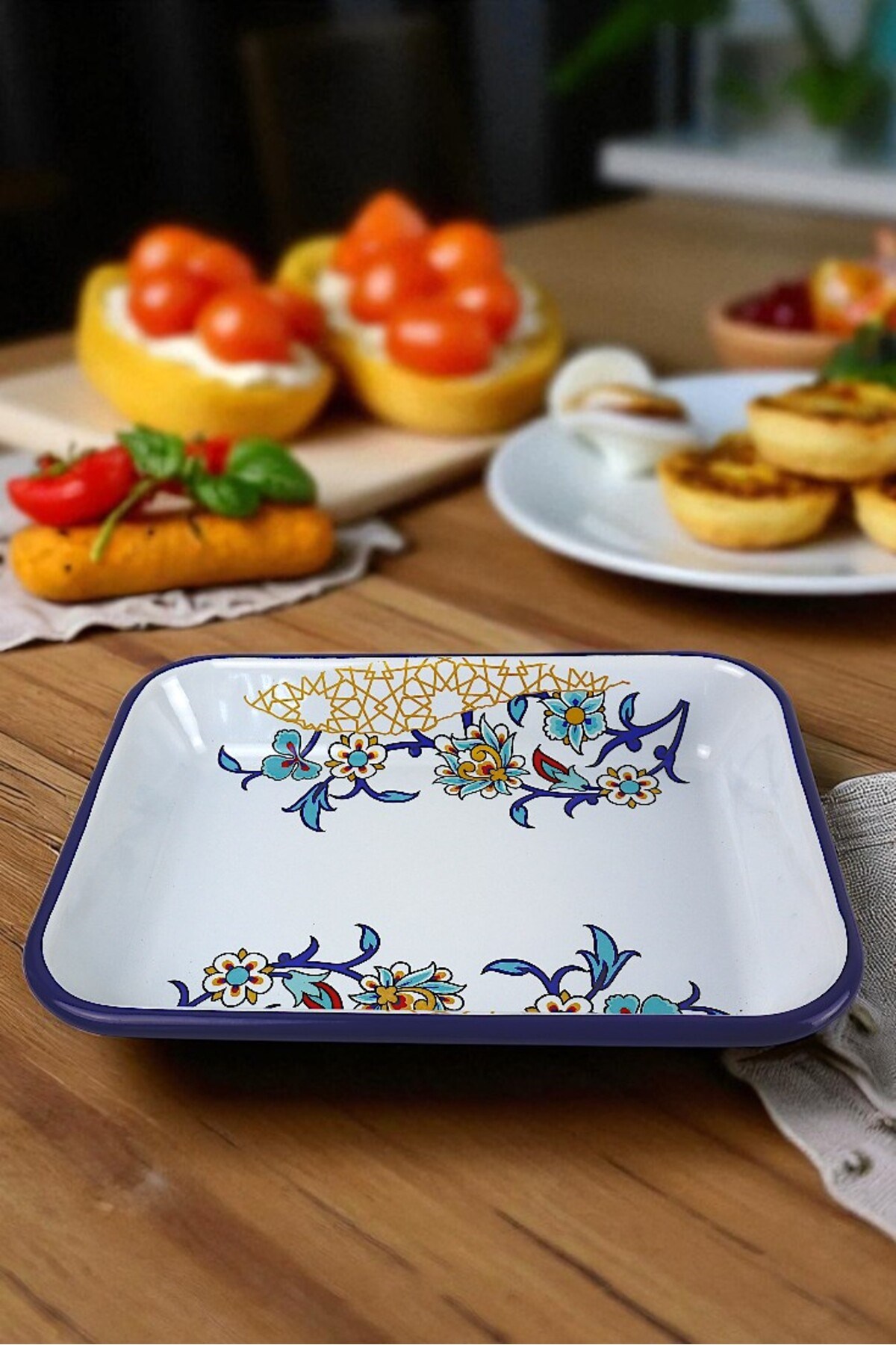 28 No Emaye Dörtgen Tabak Meze Kahvaltılık Kamp Piknik