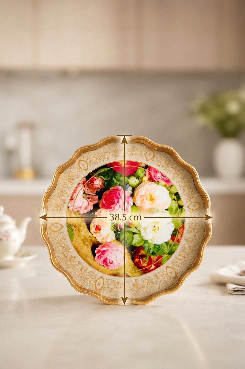 38,5 cm Yuvarlak Gold Tepsi Pembe ve Beyaz Gül Desenli Dekoratif Sunum ve Servis Tepsisi