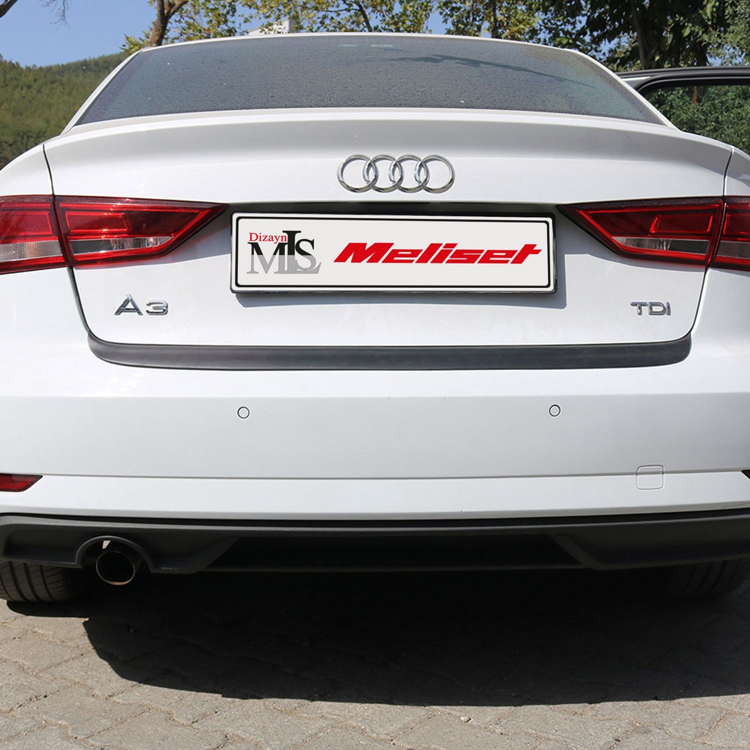 Audi A3 Sedan Mat Siyah Arka Tampon Eşiği 2016-2020 Yılı ve Arasına Uyumludur