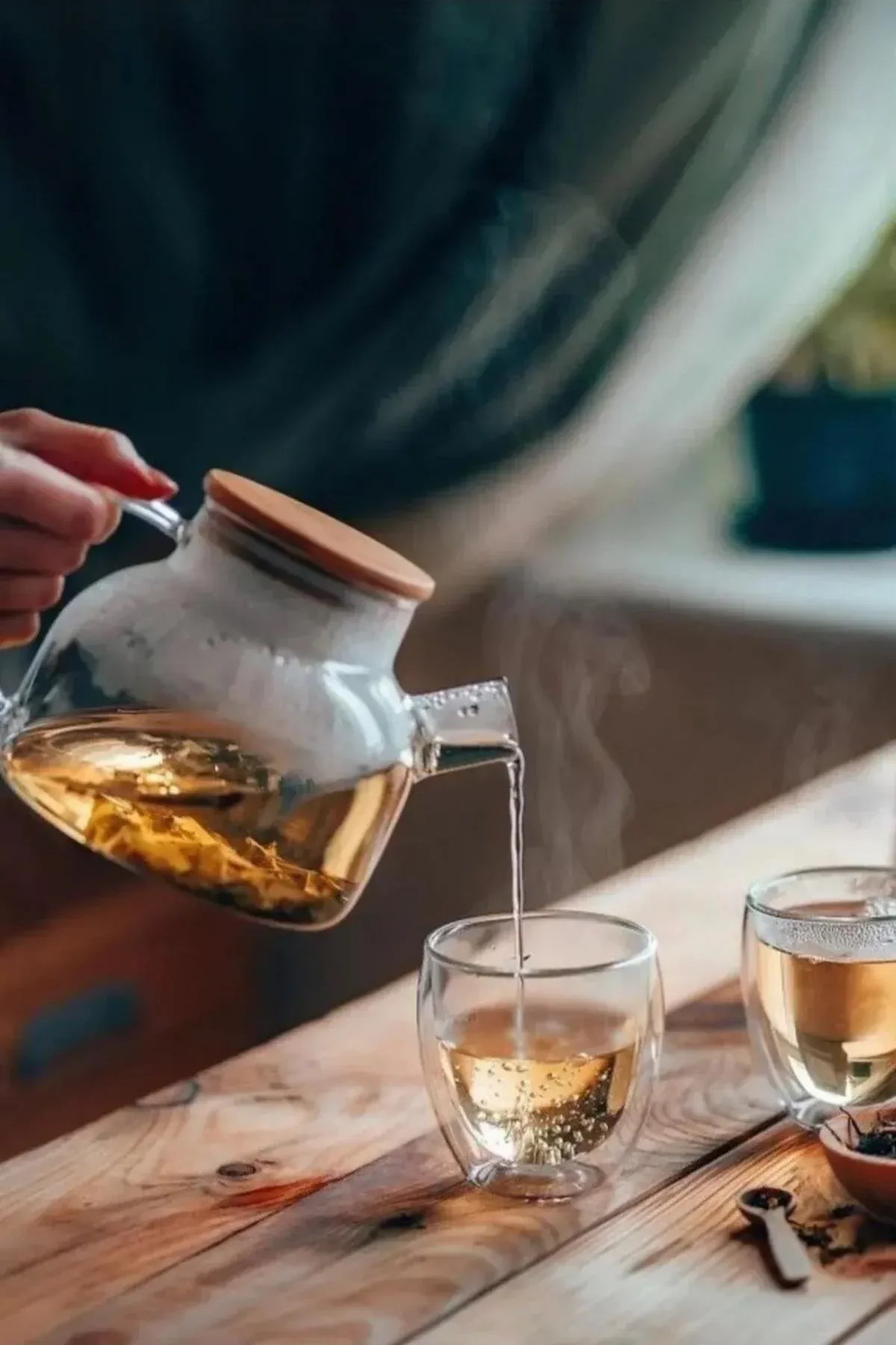 Bambu Kapaklı Isıya Dayanıklı Cam Bitki Çaydanlığı & Demlik