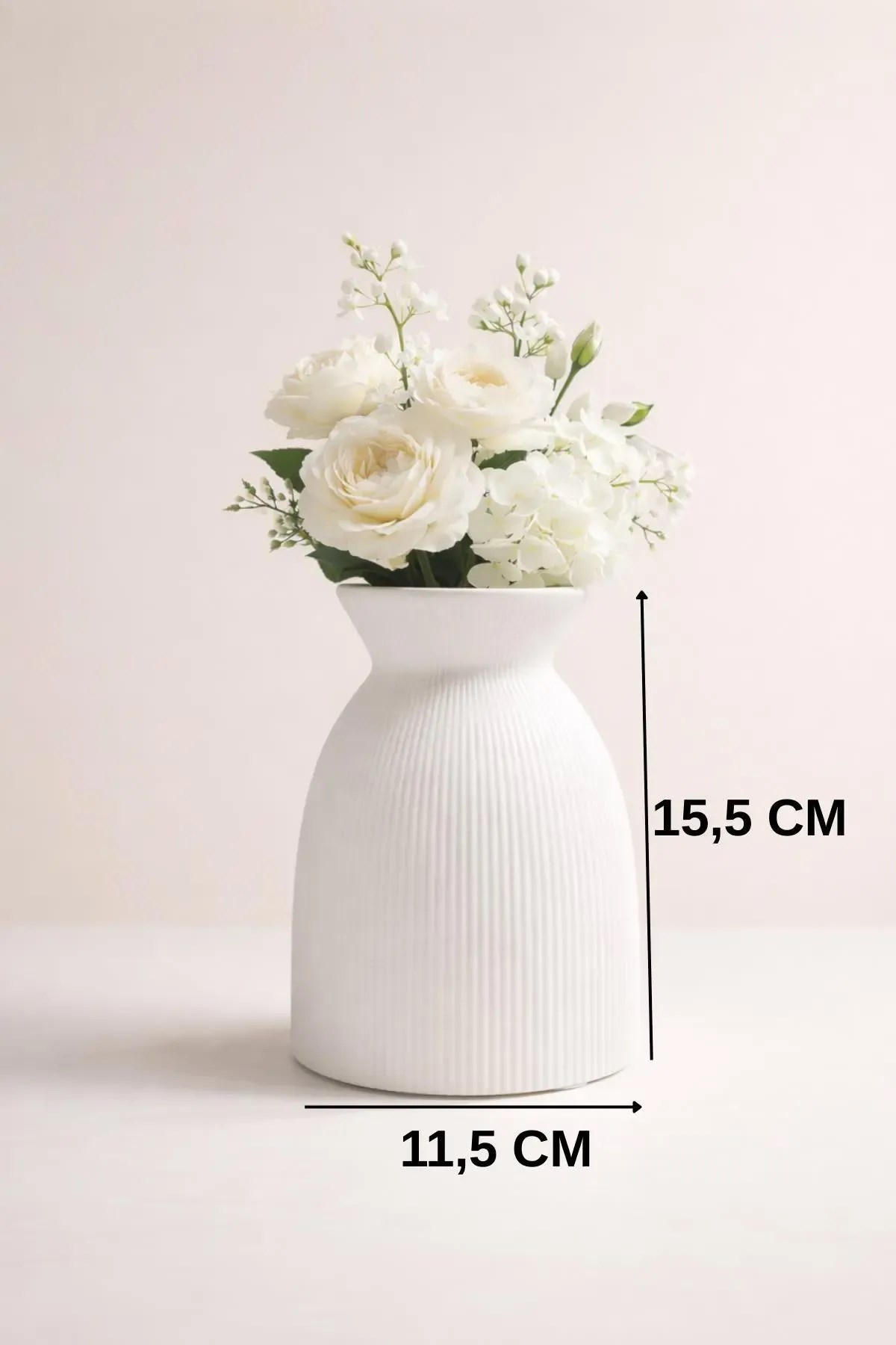 Beyaz Seramik Çizgili Vazo Modern Trend Tasarım