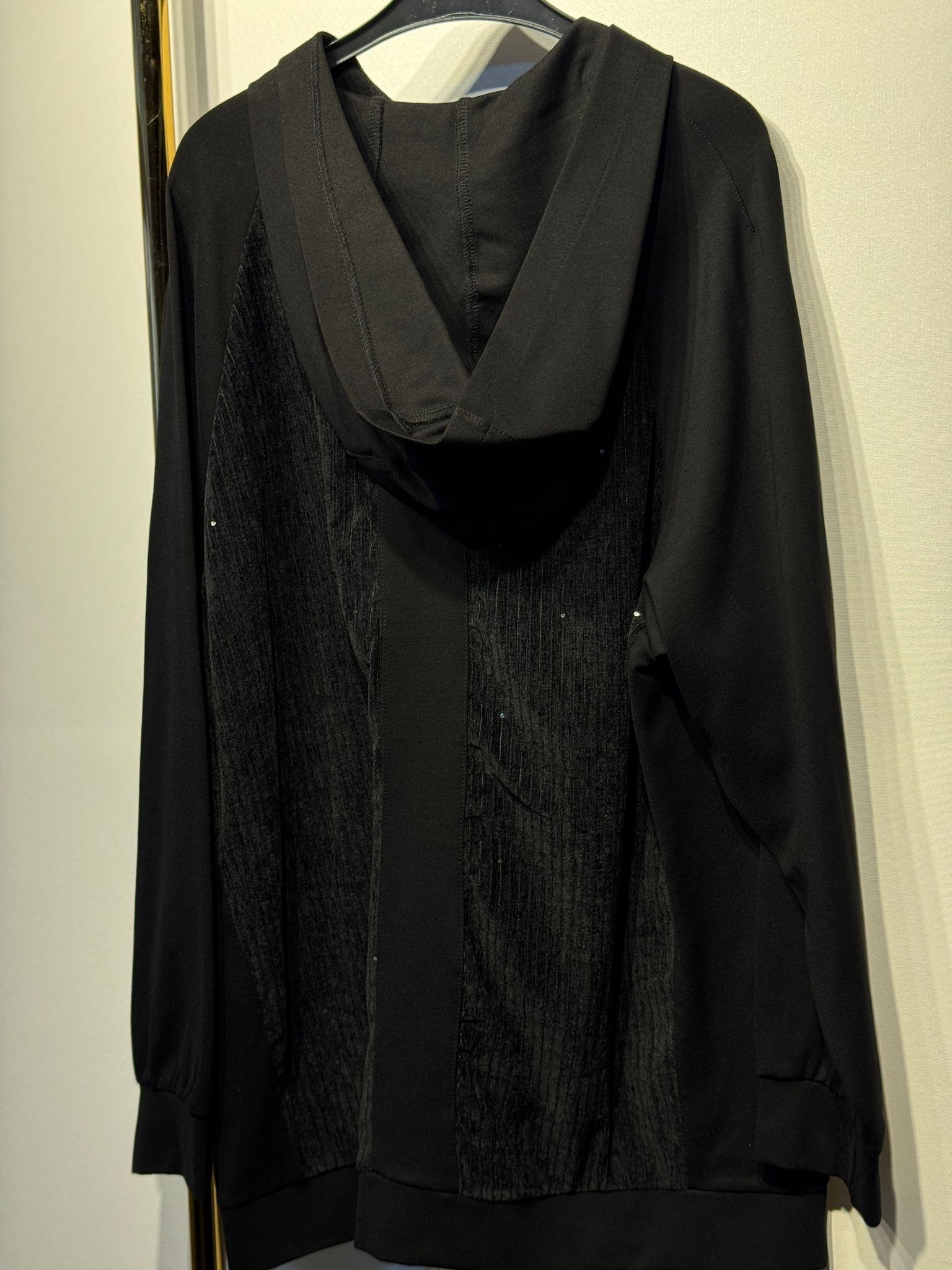 CEREMONY Kanguru Cepli Kapşonlu Queen Sweat