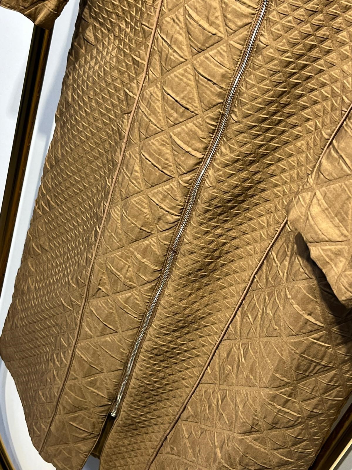 CEREMONY Kapşonu Fermuar Detaylı Baklava Kapitone Kap
