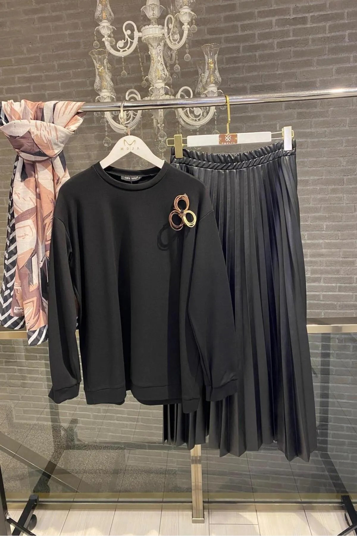 CEREMONY ZARA DERİ PLİSOLEY ETEK ÇELİK TRİKO SWEAT TAKIM