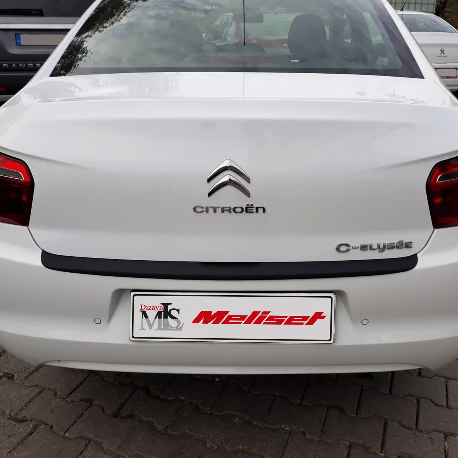 Citroen C-Elysee Mat Siyah Arka Tampon Eşiği 2012 Yılı ve Sonrasına Uyumludur