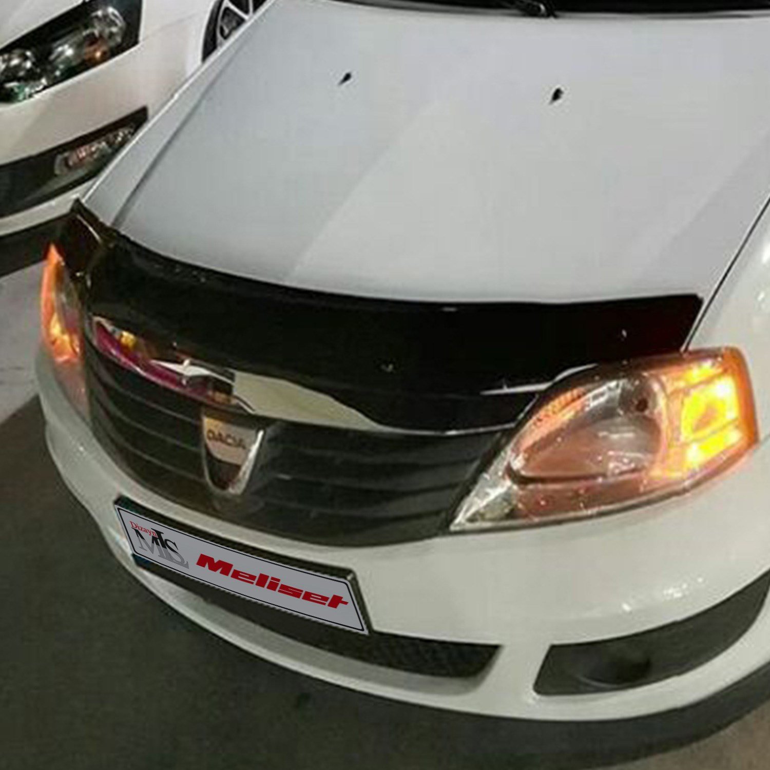 Dacia Logan Ön Kaput Rüzgarlığı 2004-2012 Yılı ve Arasına Uyumludur