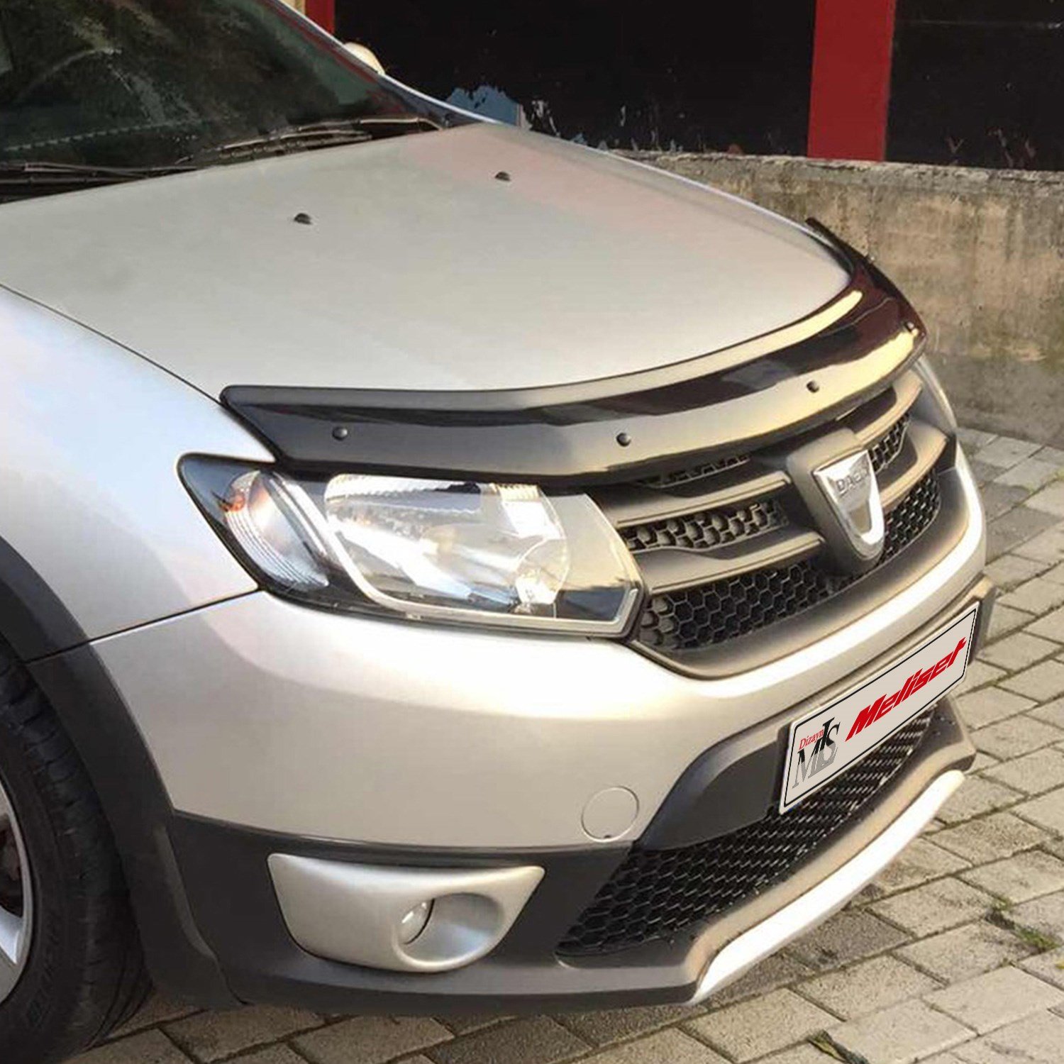 Dacia Sandero Stepway Ön Kaput Rüzgarlığı 2012-2020 Yılı ve Arasına Uyumludur