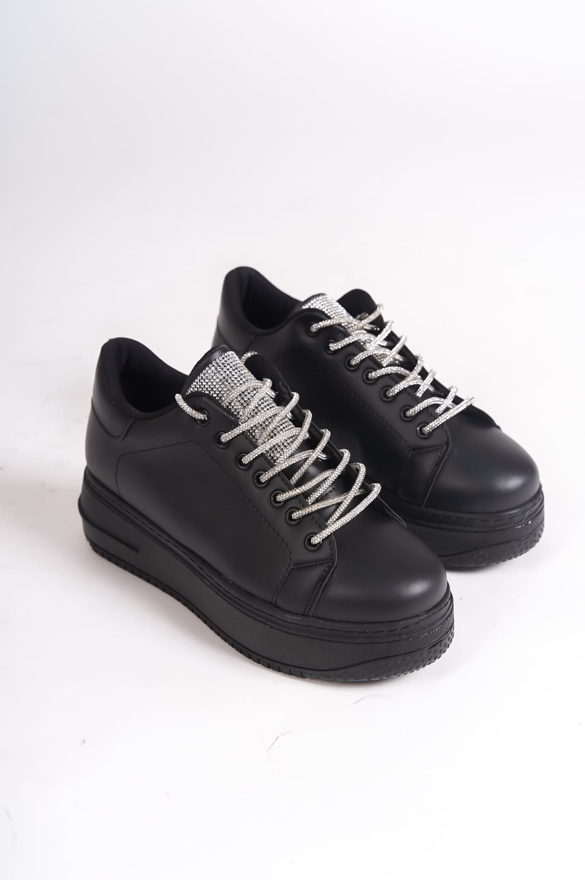 DELLA Bağcıklı Ortopedik Taban Taşlı Kadın Sneaker Spor Ayakkabı  CST - Siyah