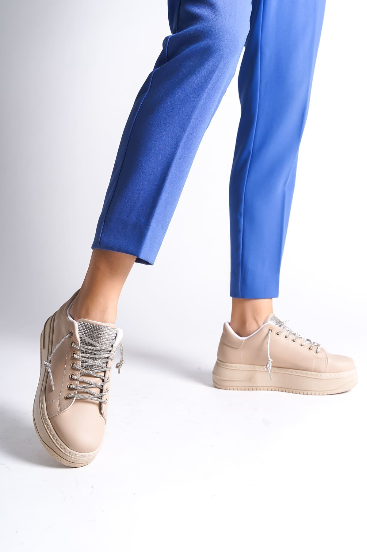 DELLA Bağcıklı Ortopedik Taban Taşlı Kadın Sneaker Spor Ayakkabı CTT - Ten