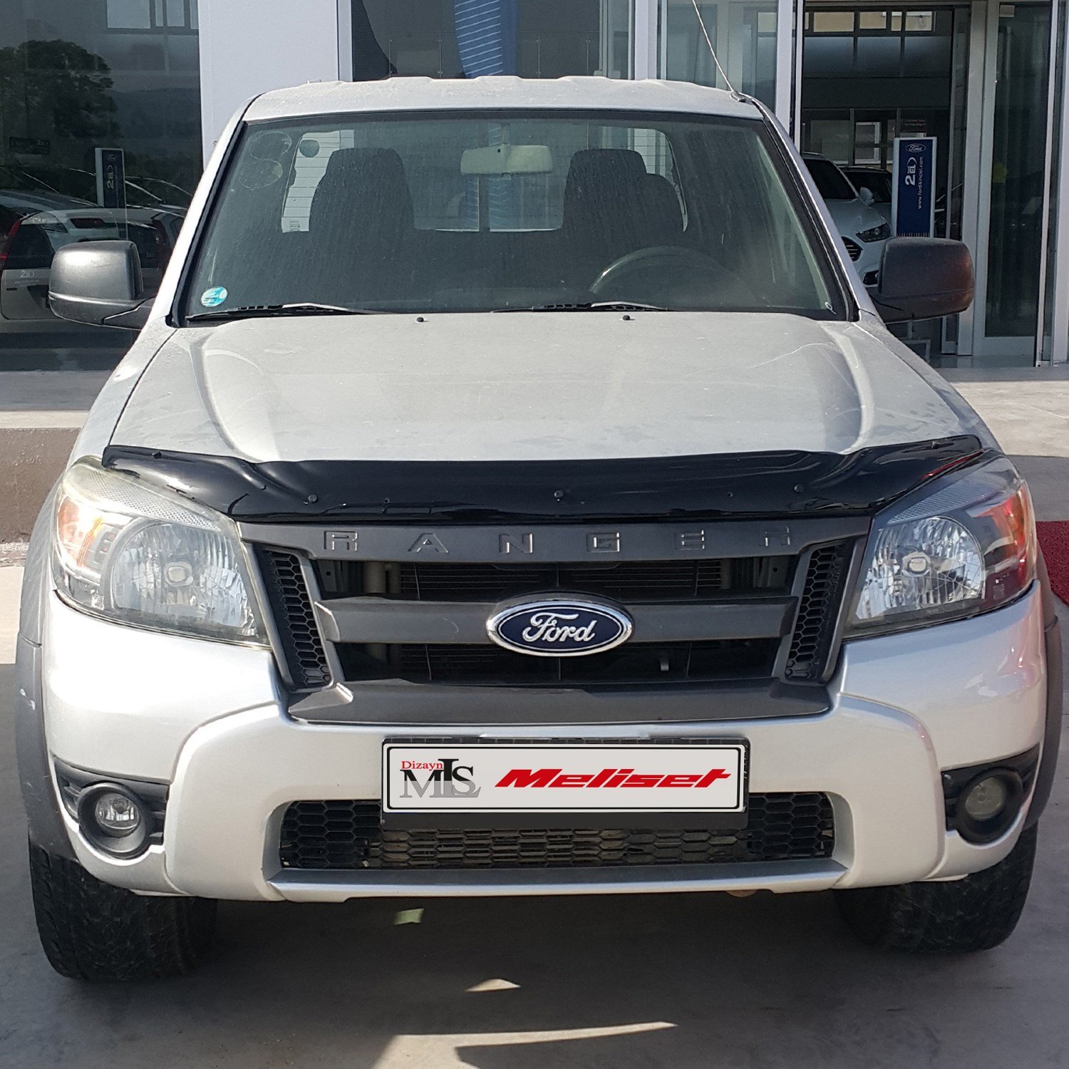 Ford Ranger Ön Kaput Rüzgarlığı 2009-2011 Yılı ve Arasına Uyumludur