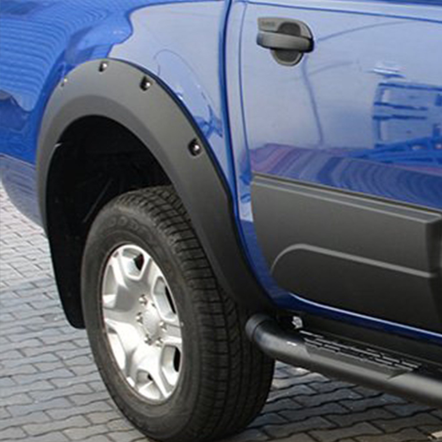 Ford Ranger Vidalı Çamurluk Dodikleri 2015 Yılı ve Sonrasına Uyumludur