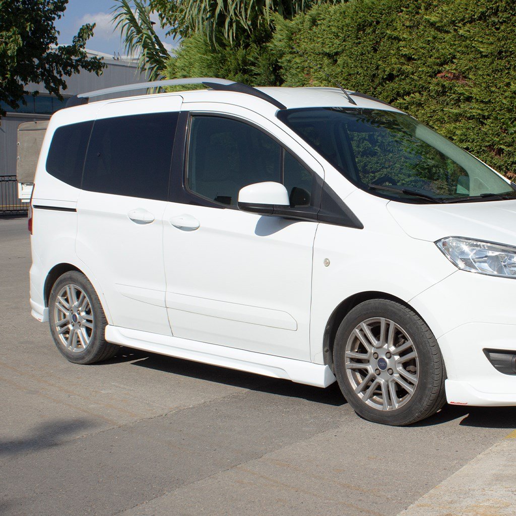 Ford Tourneo Courier Sport Model Yan Marşpiel 2014-2024 Yılı ve Arasına Uyumludur