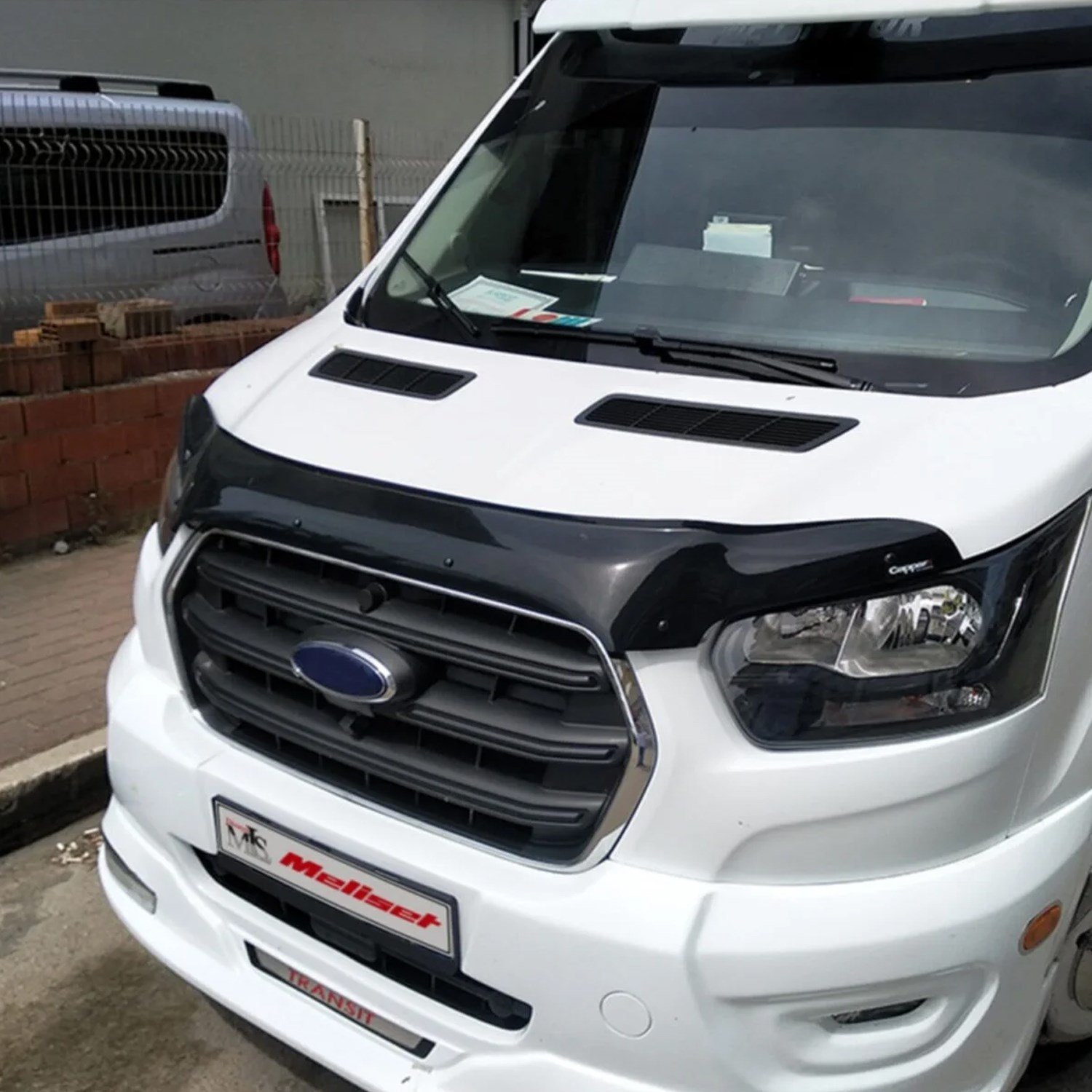 Ford Transit Ön Kaput Rüzgarlığı 2019 Yılı ve Sonrasına Uyumludur