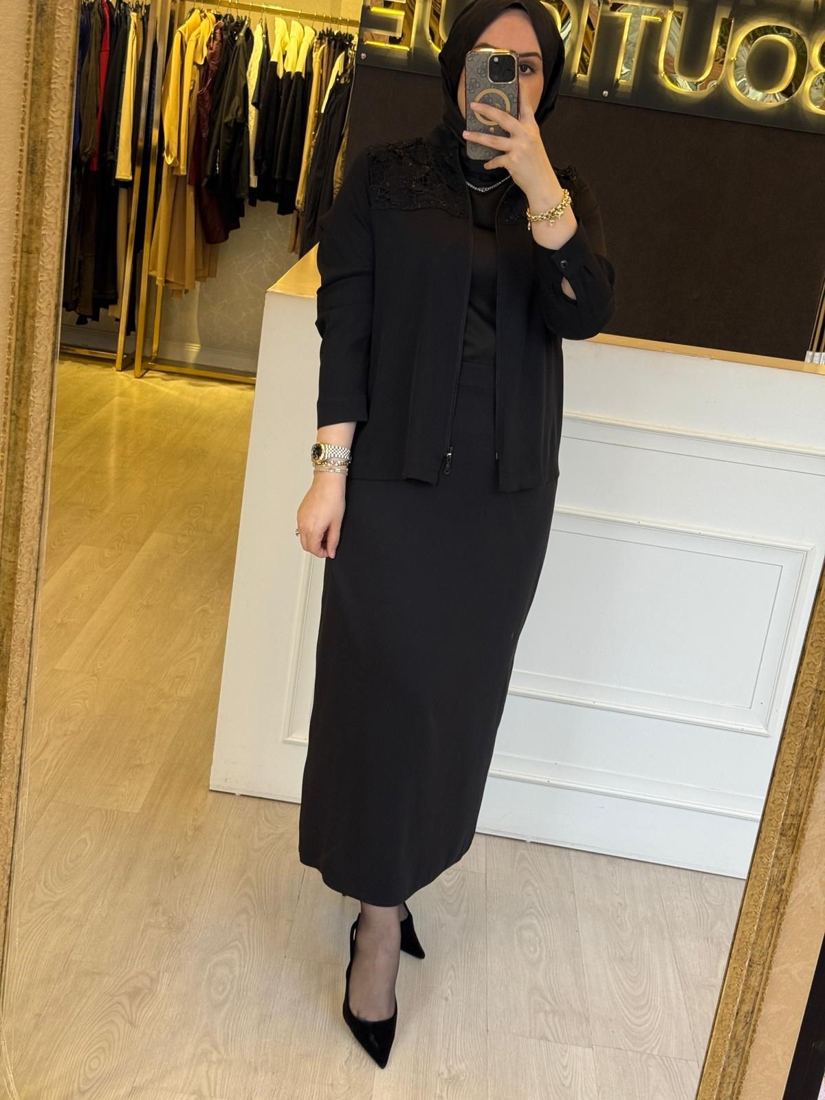 FUAT GÜRSEN Payet İşlemeli Belden Bağlamalı Ceket Etek Takım