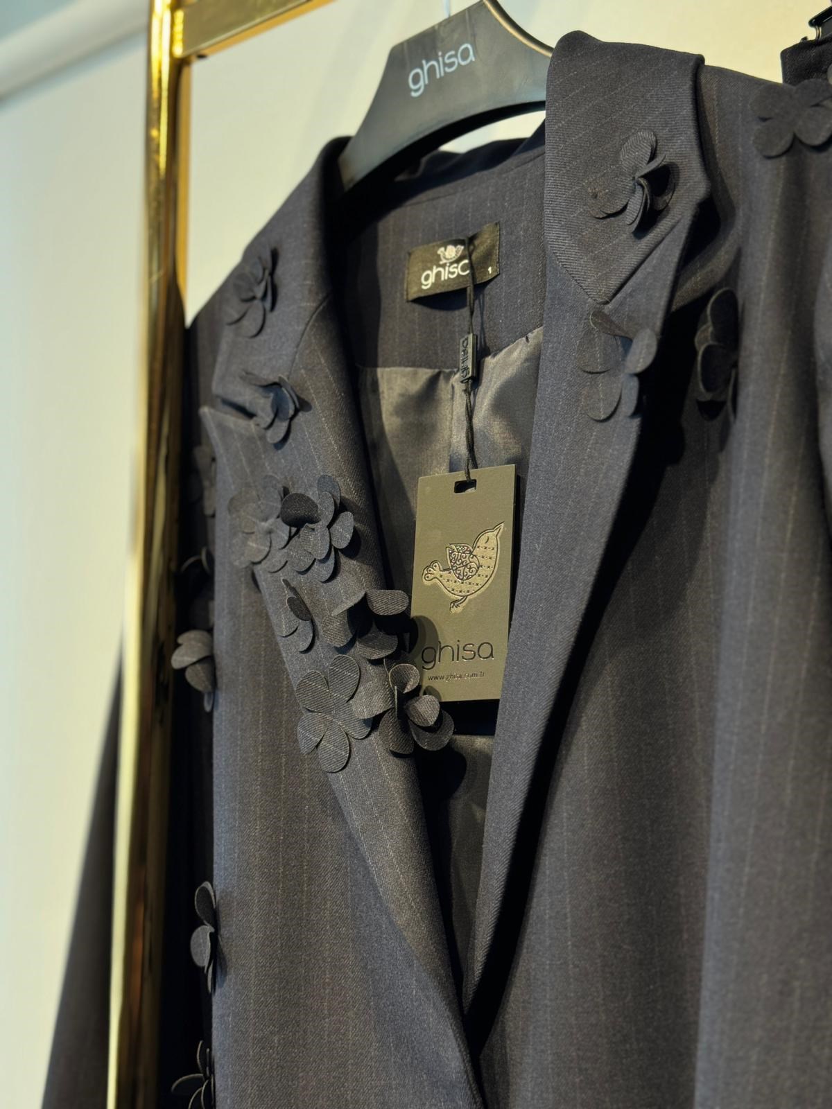 GHİSA Çiçek İşlemeli Blazer Ceket - Etek Takım