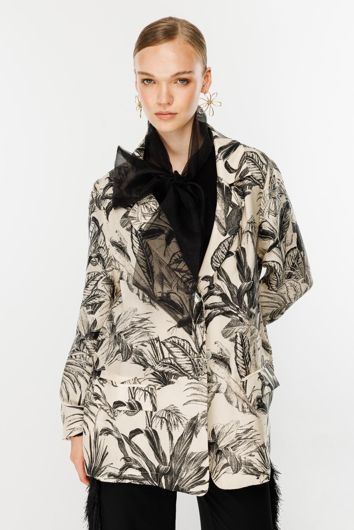 GHİSA DESENLİ BLAZER TİP CEKET