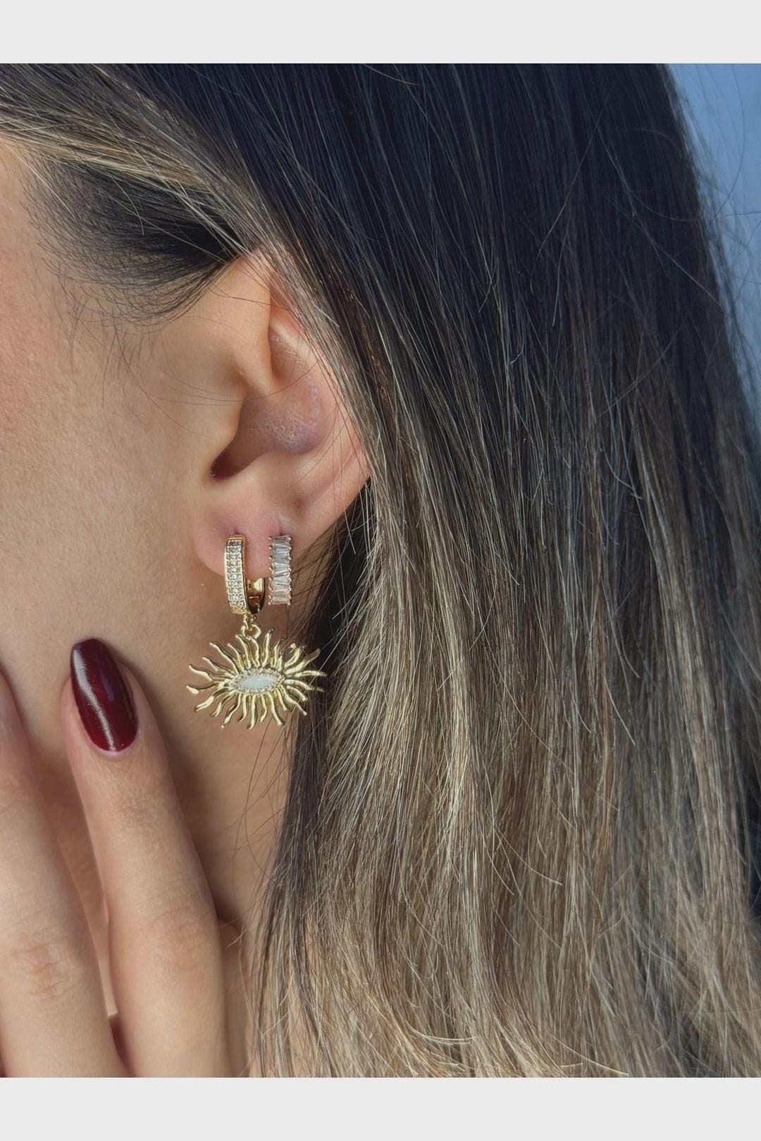 Gold Sunburst Drop Earrings Dainty Sparkly Dangle Earrings For Women