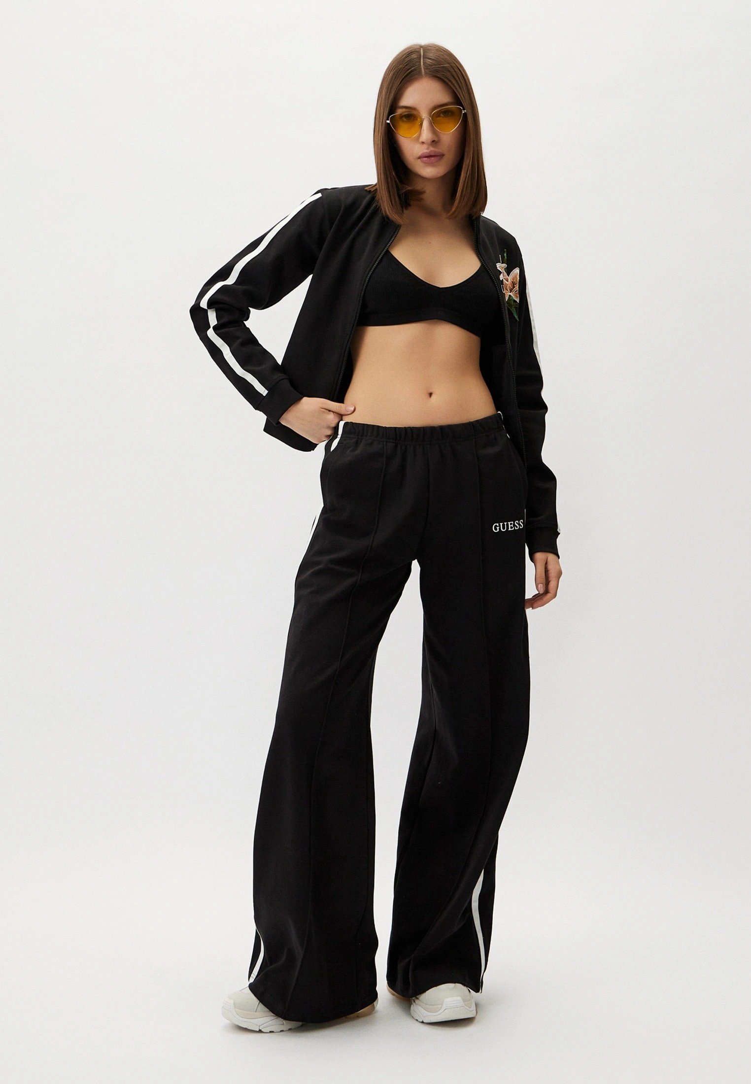 GUESS ÇİÇEK DESENLİ NAKIŞ İŞLEMELİ SWEATSHİRT