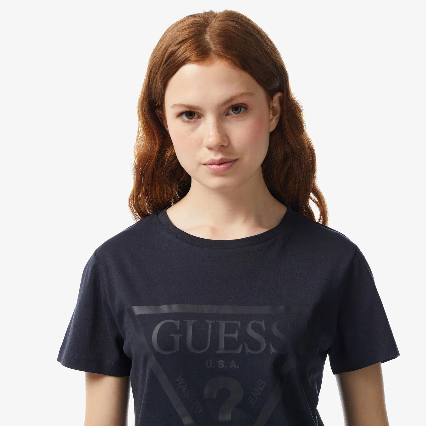 GUESS Önde logolu t-shirt