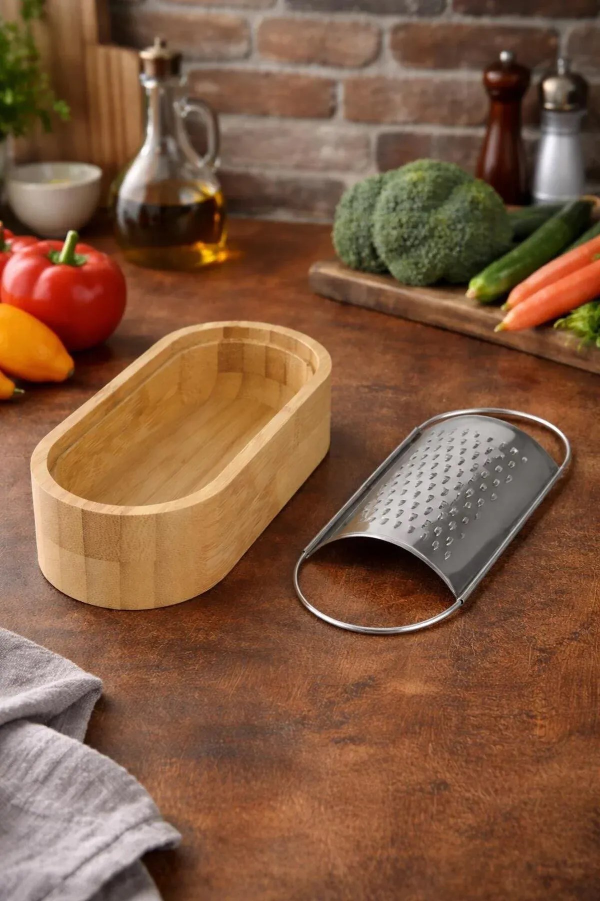 Hazneli Bambu Rende Mini Masa Üstü Rende 15.5 cm