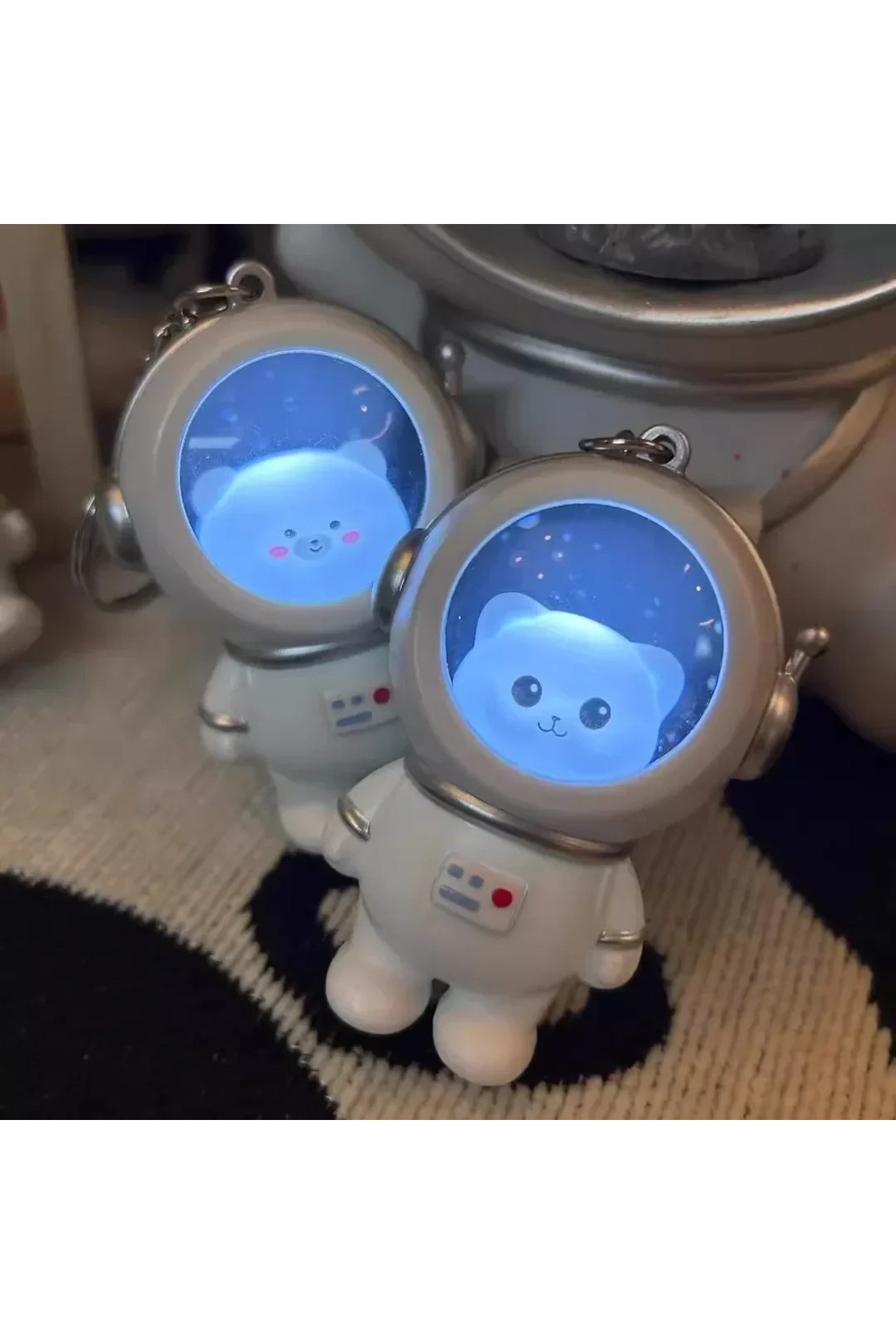 Işıklı 1 Adet Astronot Kedi Veya Panda Model Anahtralık