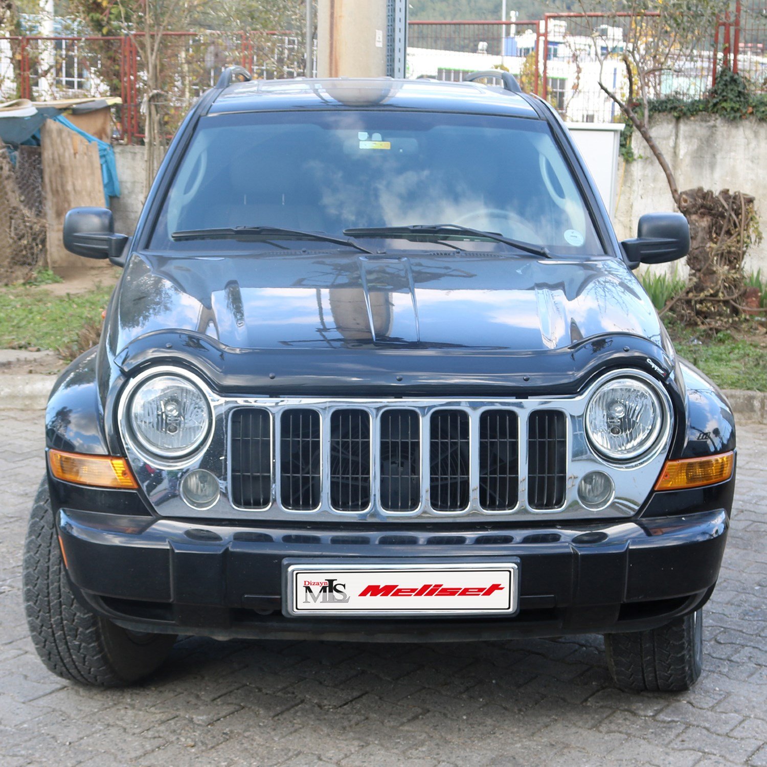 Jeep Cherokee Ön Kaput Rüzgarlığı 2002-2008 Yılı Arasına Uyumludur